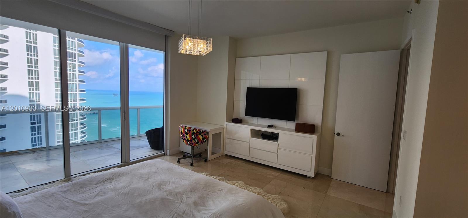 15811 Collins Ave #2802 Sunny Isles Beach, FL 33160