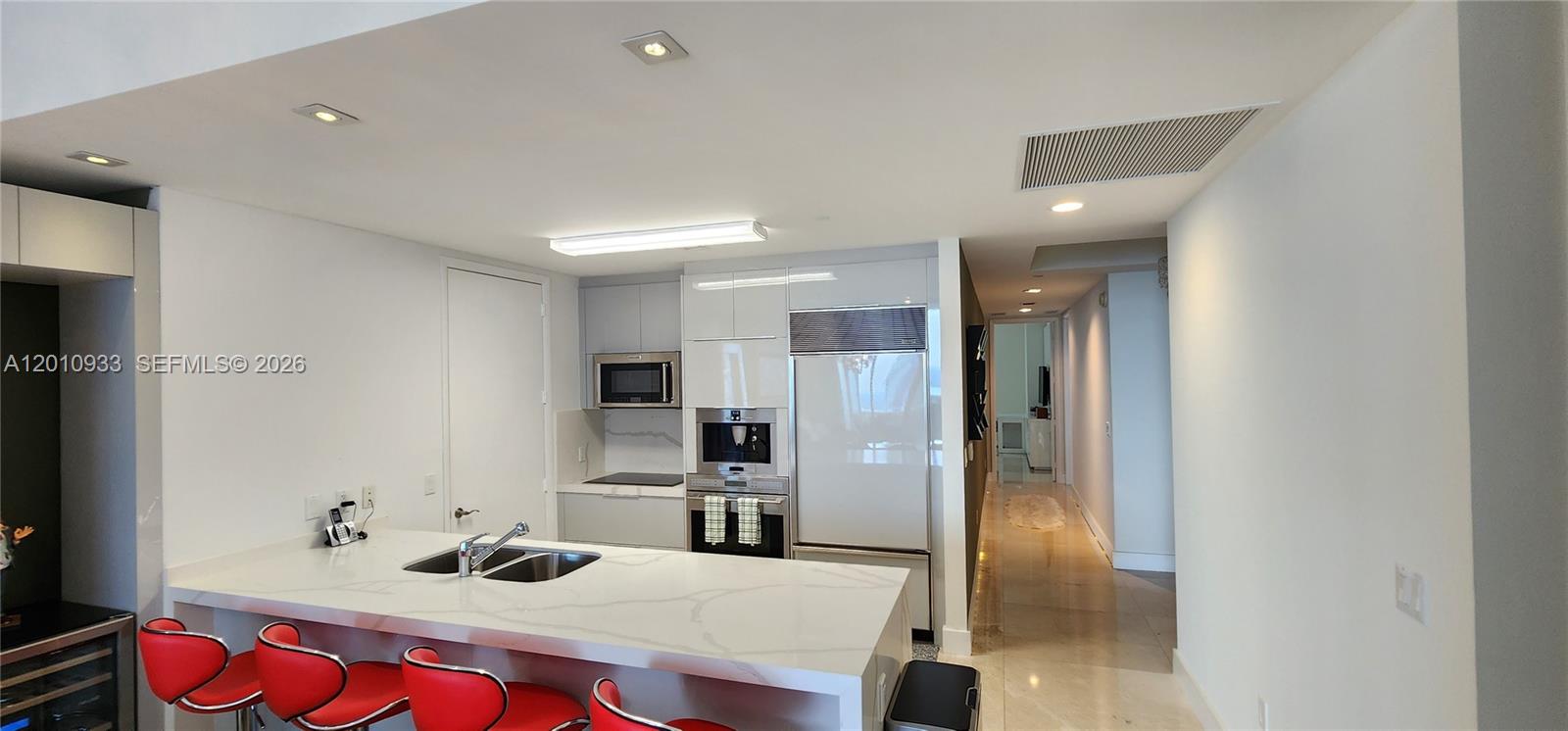 15811 Collins Ave #2802 Sunny Isles Beach, FL 33160