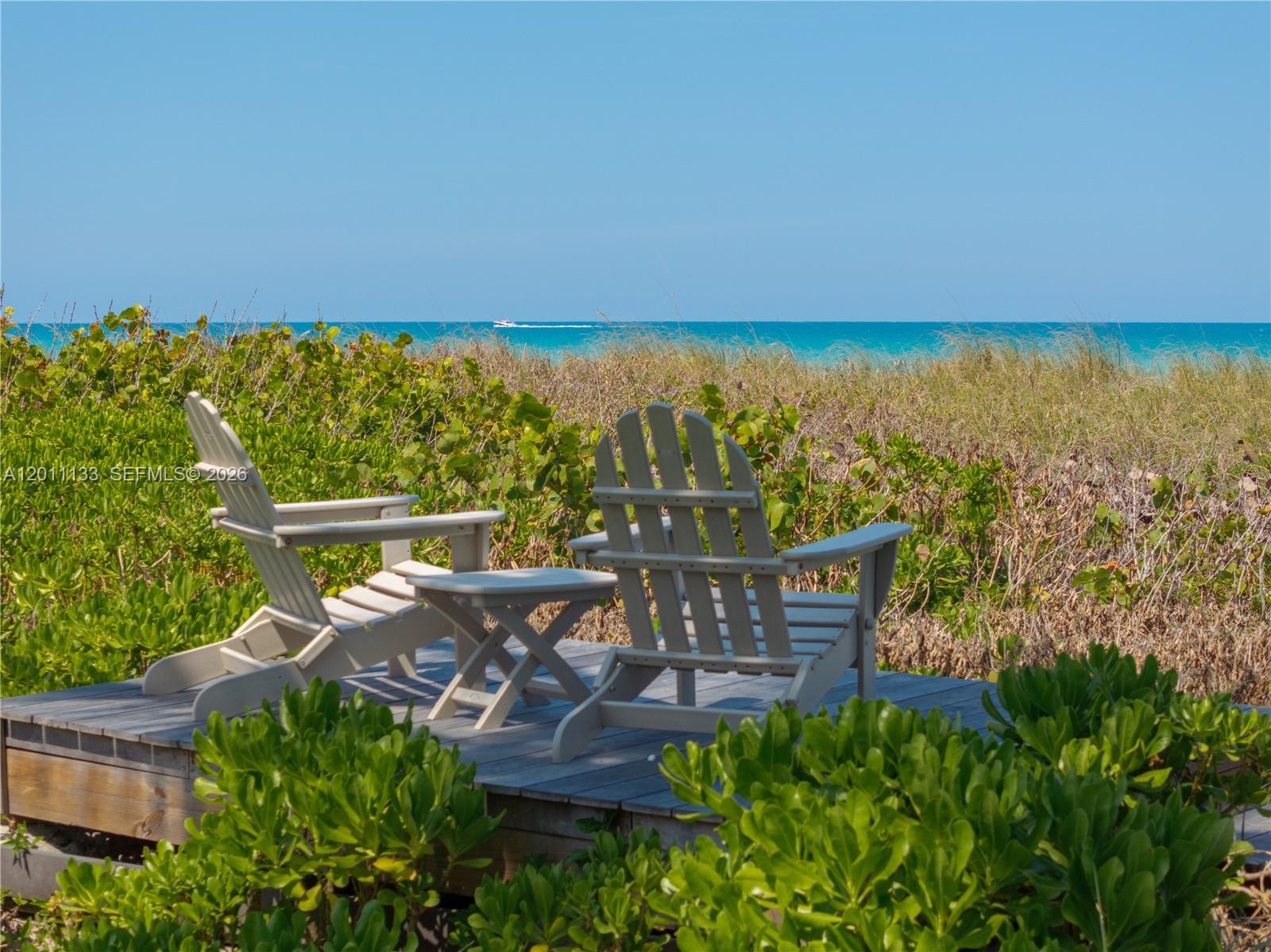 55 N Beach Rd Jupiter Island, FL 33455