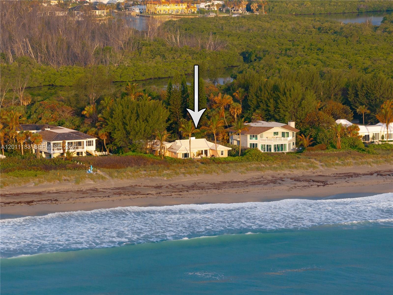 55 N Beach Rd Jupiter Island, FL 33455