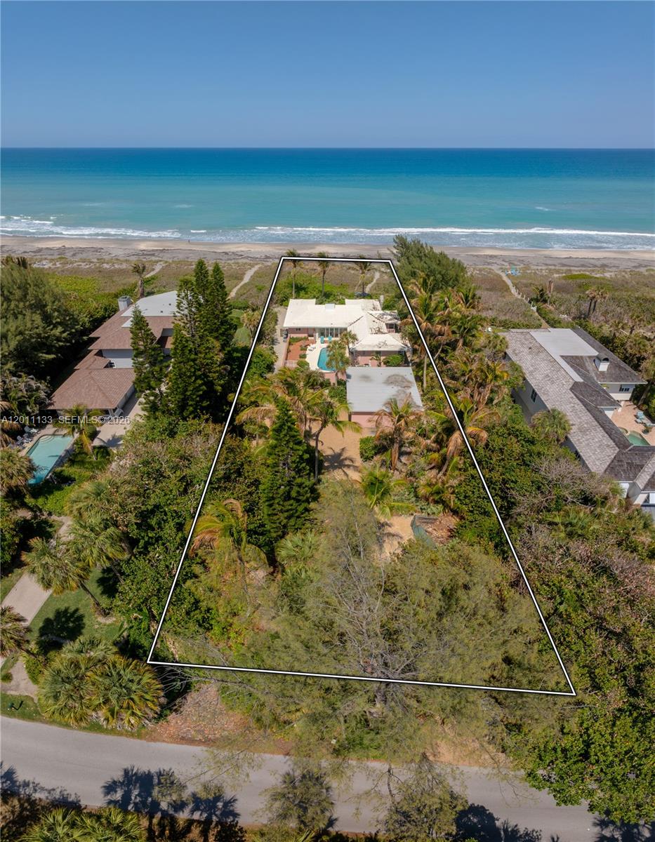 55 N Beach Rd Jupiter Island, FL 33455