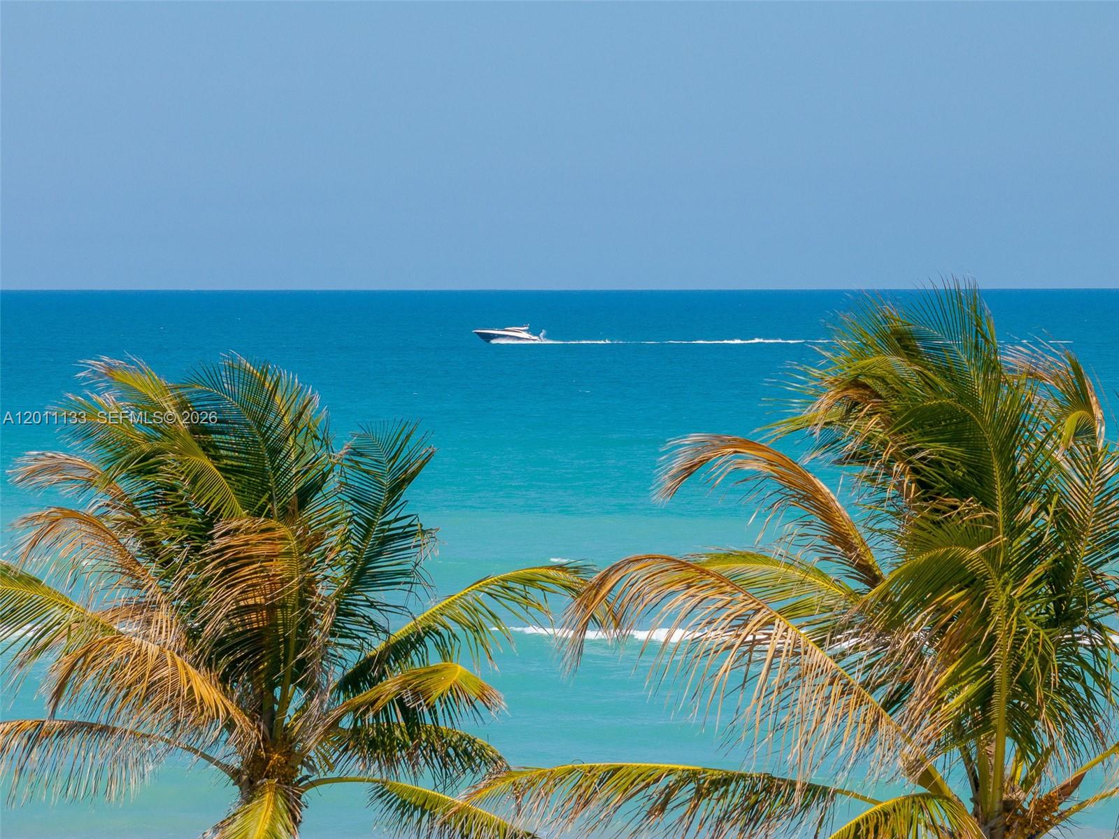 55 N Beach Rd Jupiter Island, FL 33455