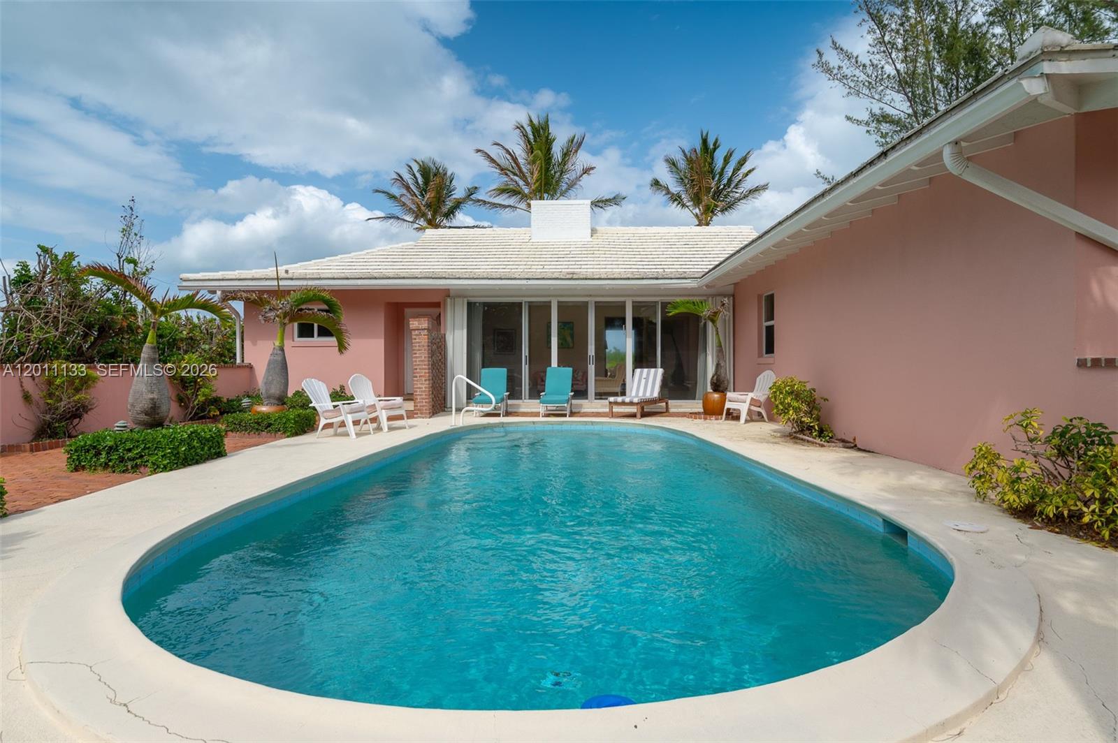 55 N Beach Rd Jupiter Island, FL 33455