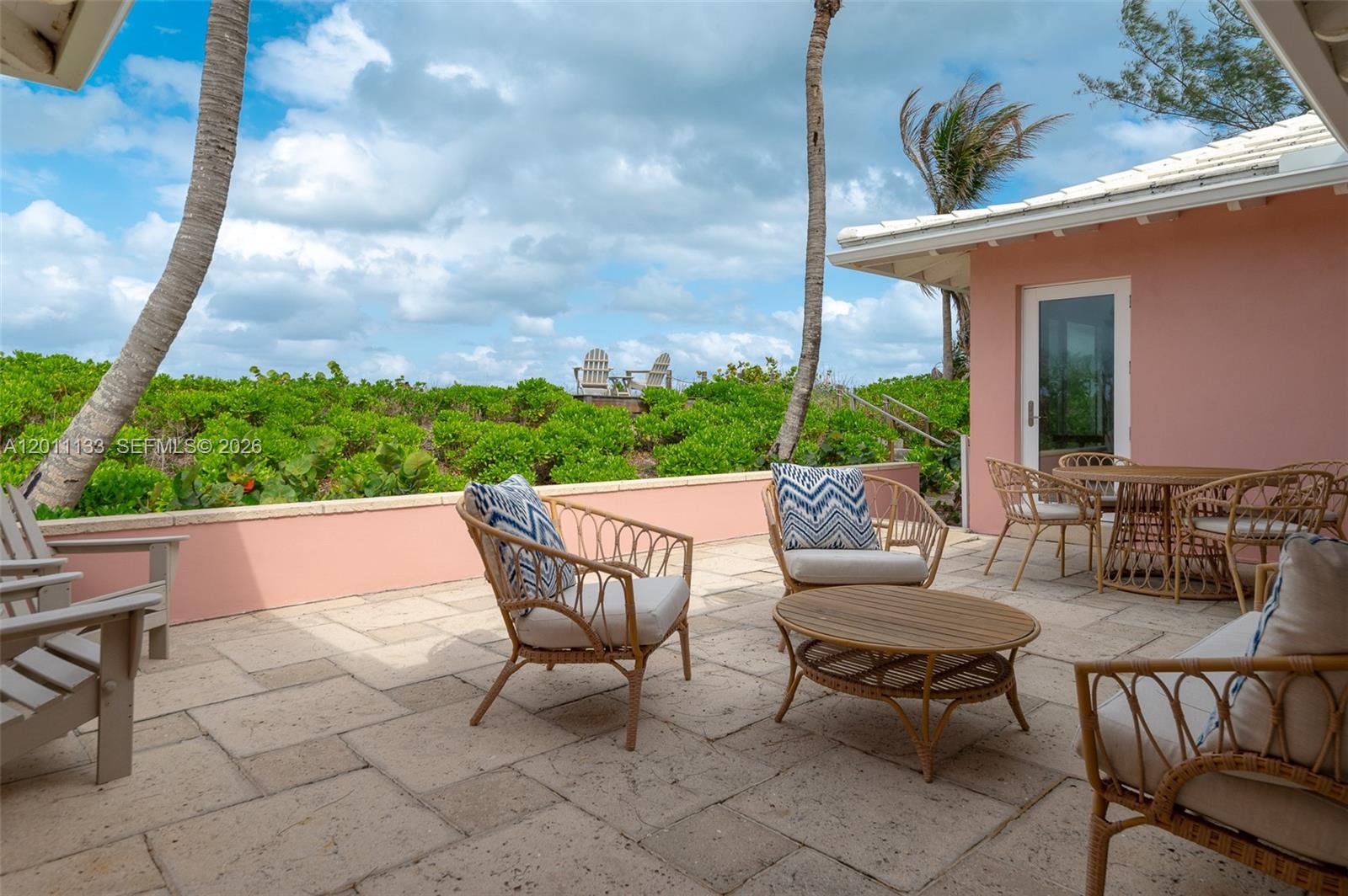 55 N Beach Rd Jupiter Island, FL 33455
