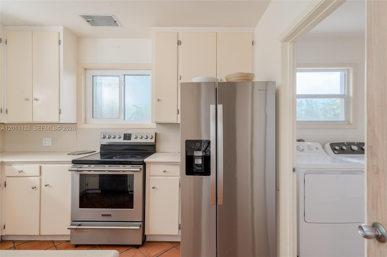55 N Beach Rd Jupiter Island, FL 33455