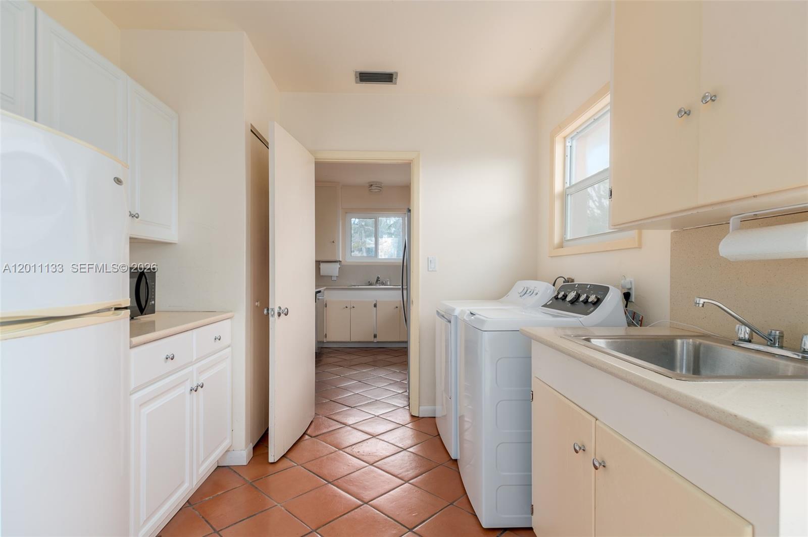 55 N Beach Rd Jupiter Island, FL 33455