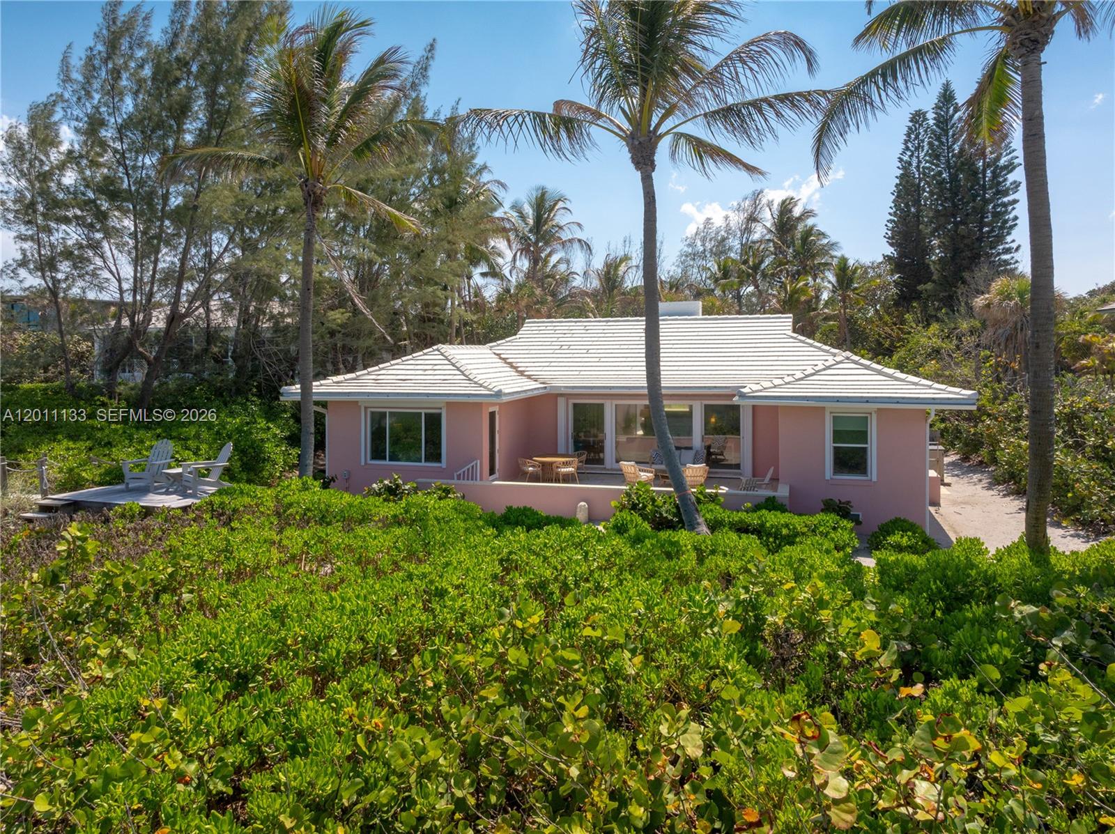 55 N Beach Rd Jupiter Island, FL 33455