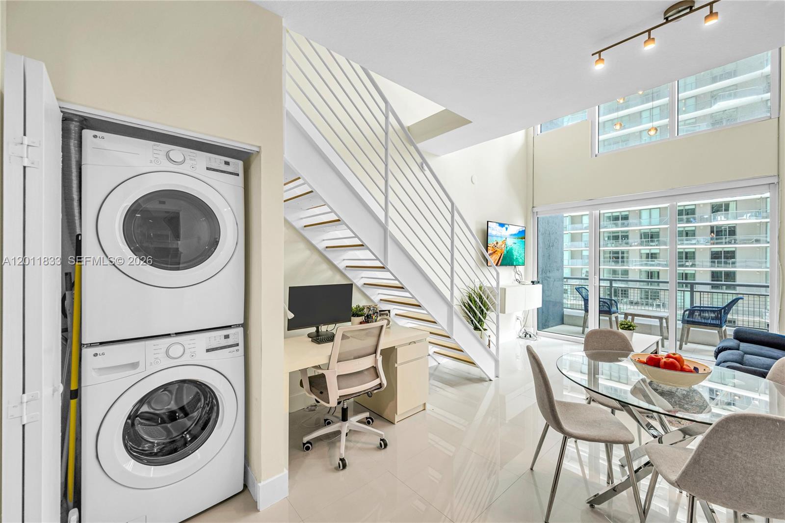 image Infinity at Brickell9