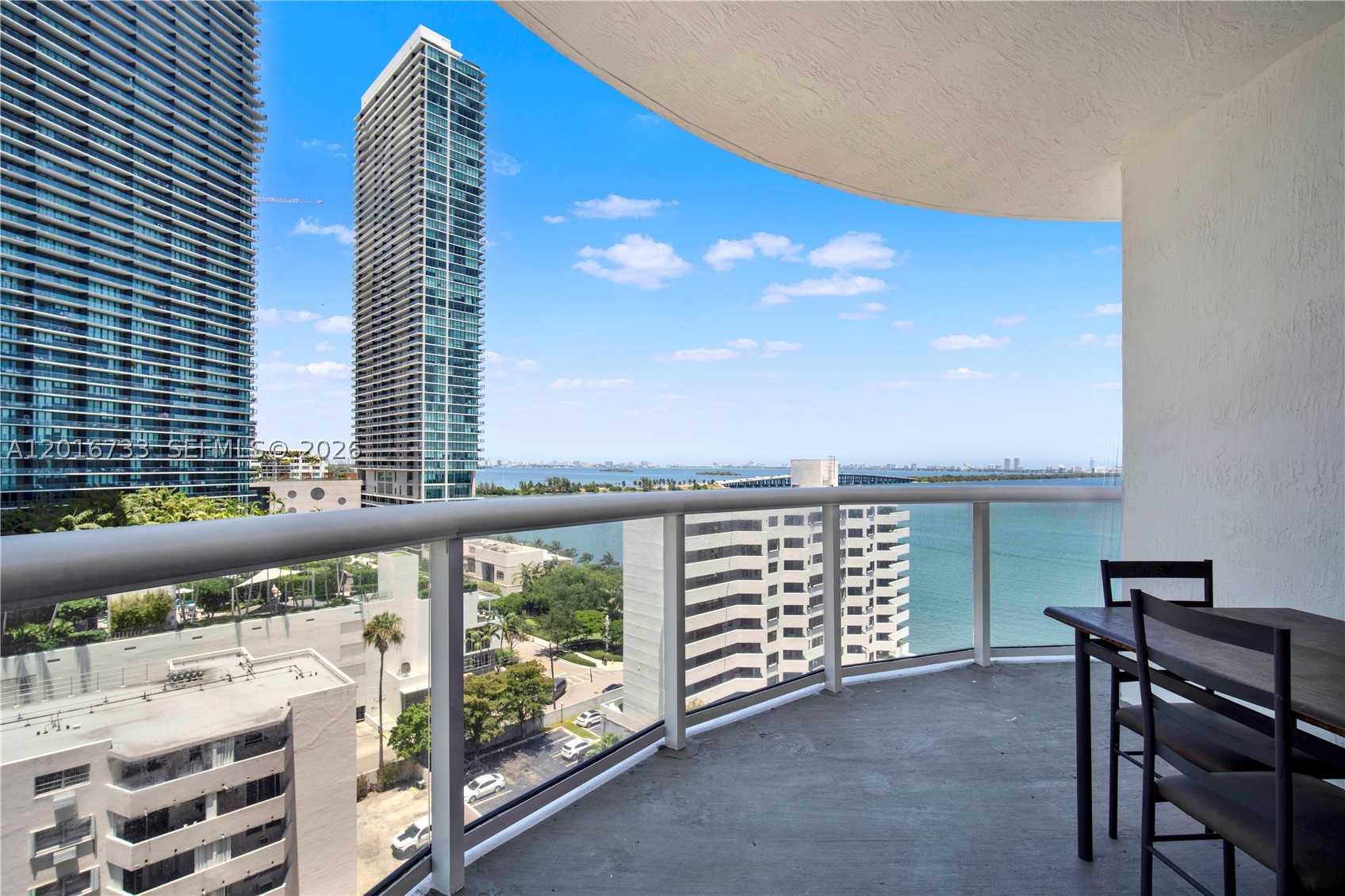 image Platinum Condominium19