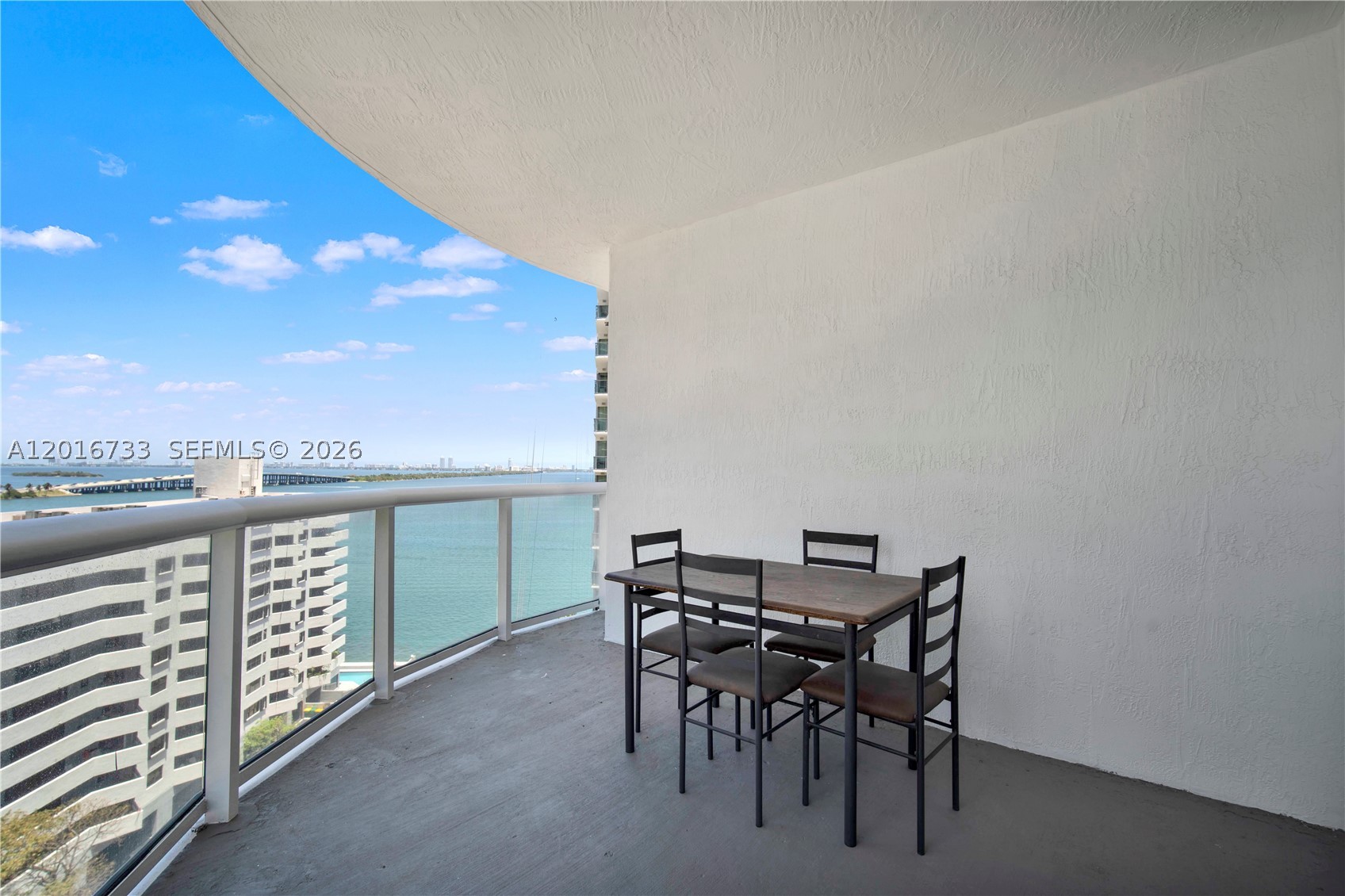 image Platinum Condominium21