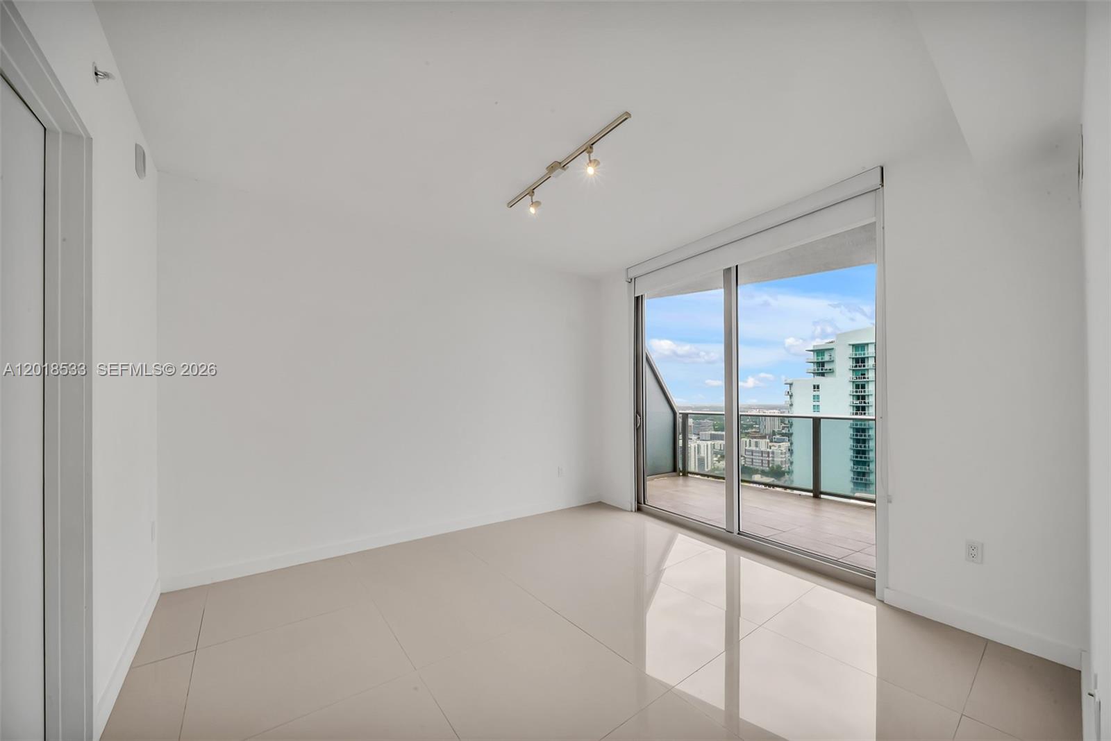 488 NE 18th St #4005 Miami, FL 33132