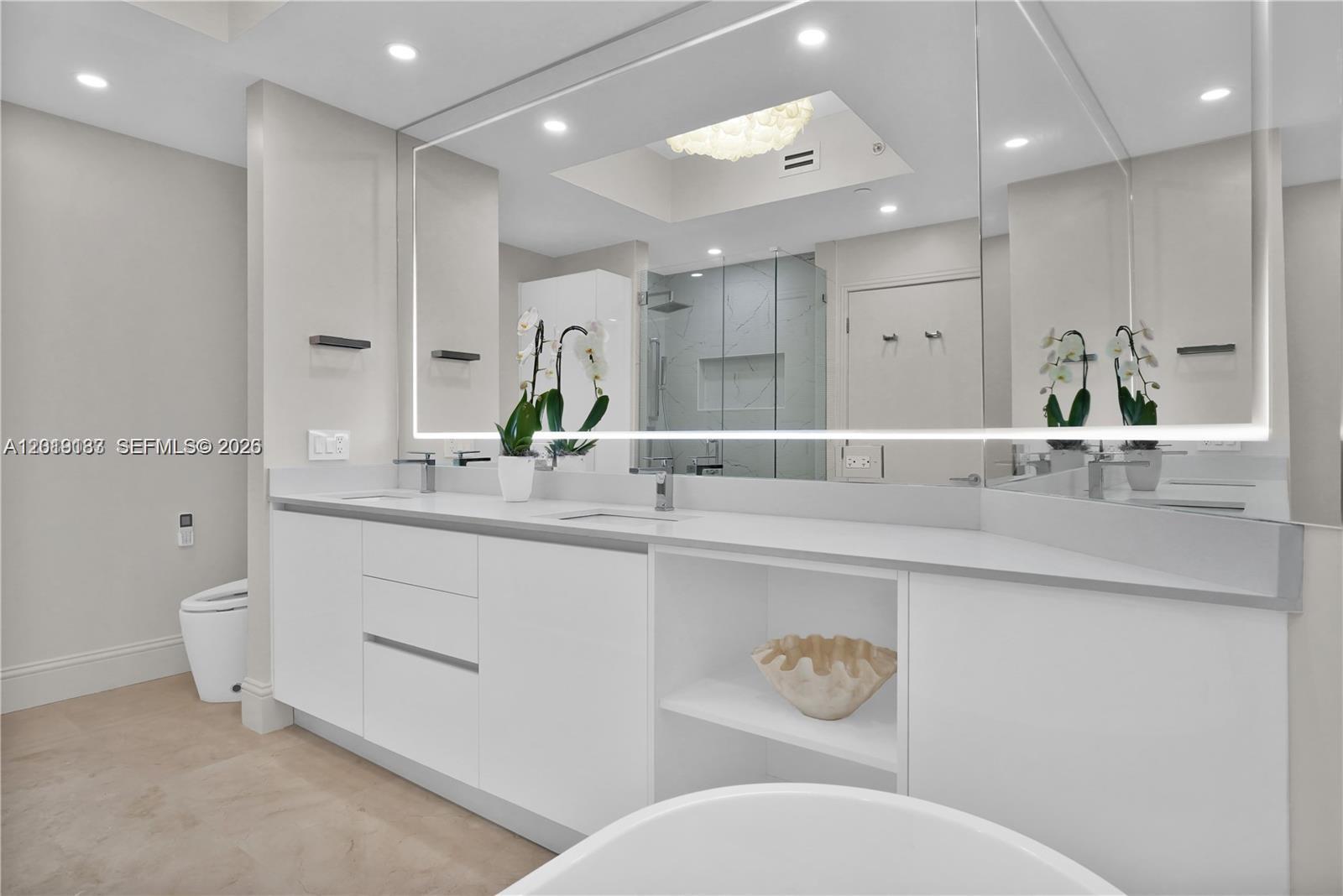 4779 Collins Ave #PH 4301 Miami Beach, FL 33140