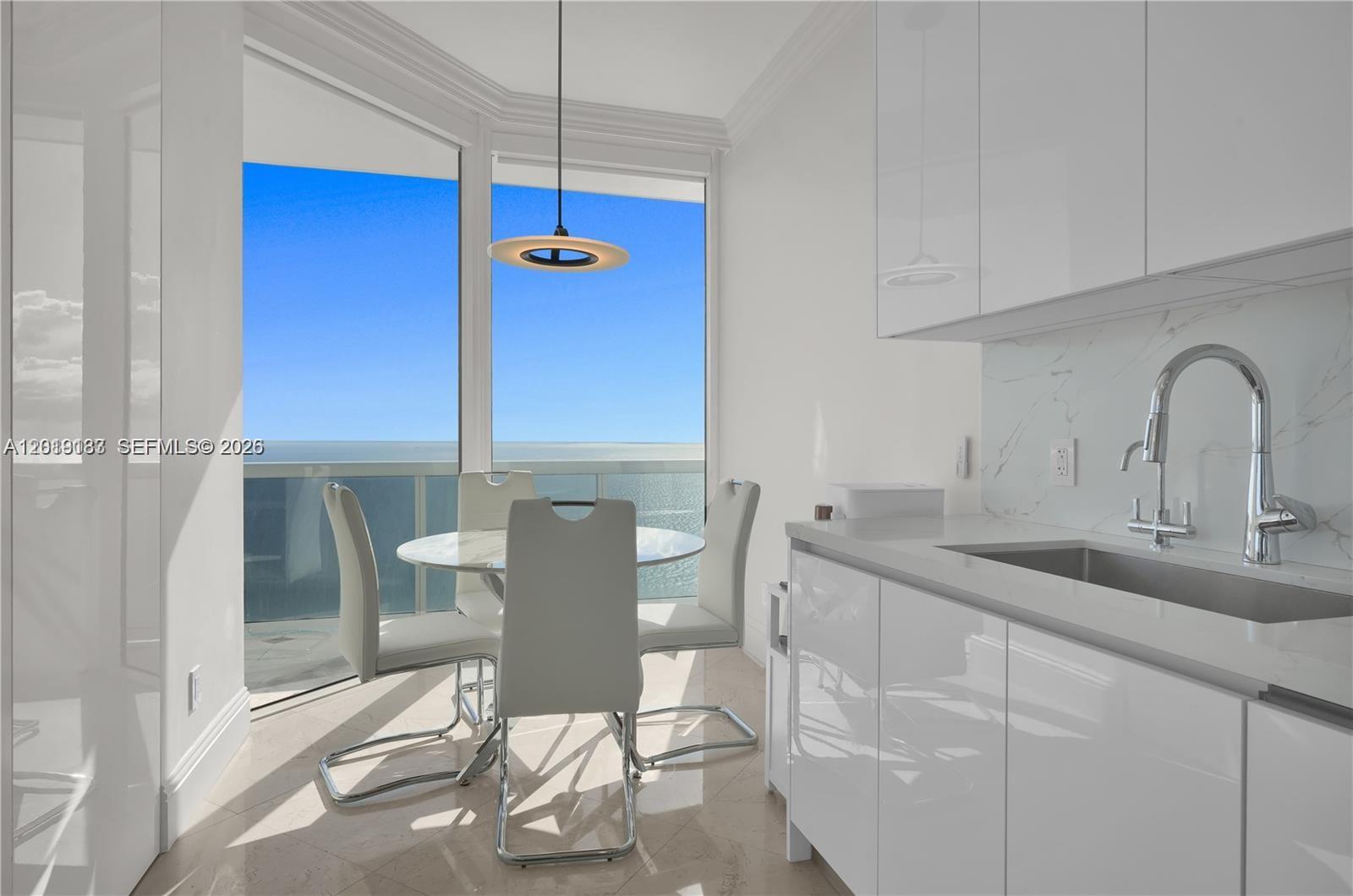 4779 Collins Ave #PH 4301 Miami Beach, FL 33140