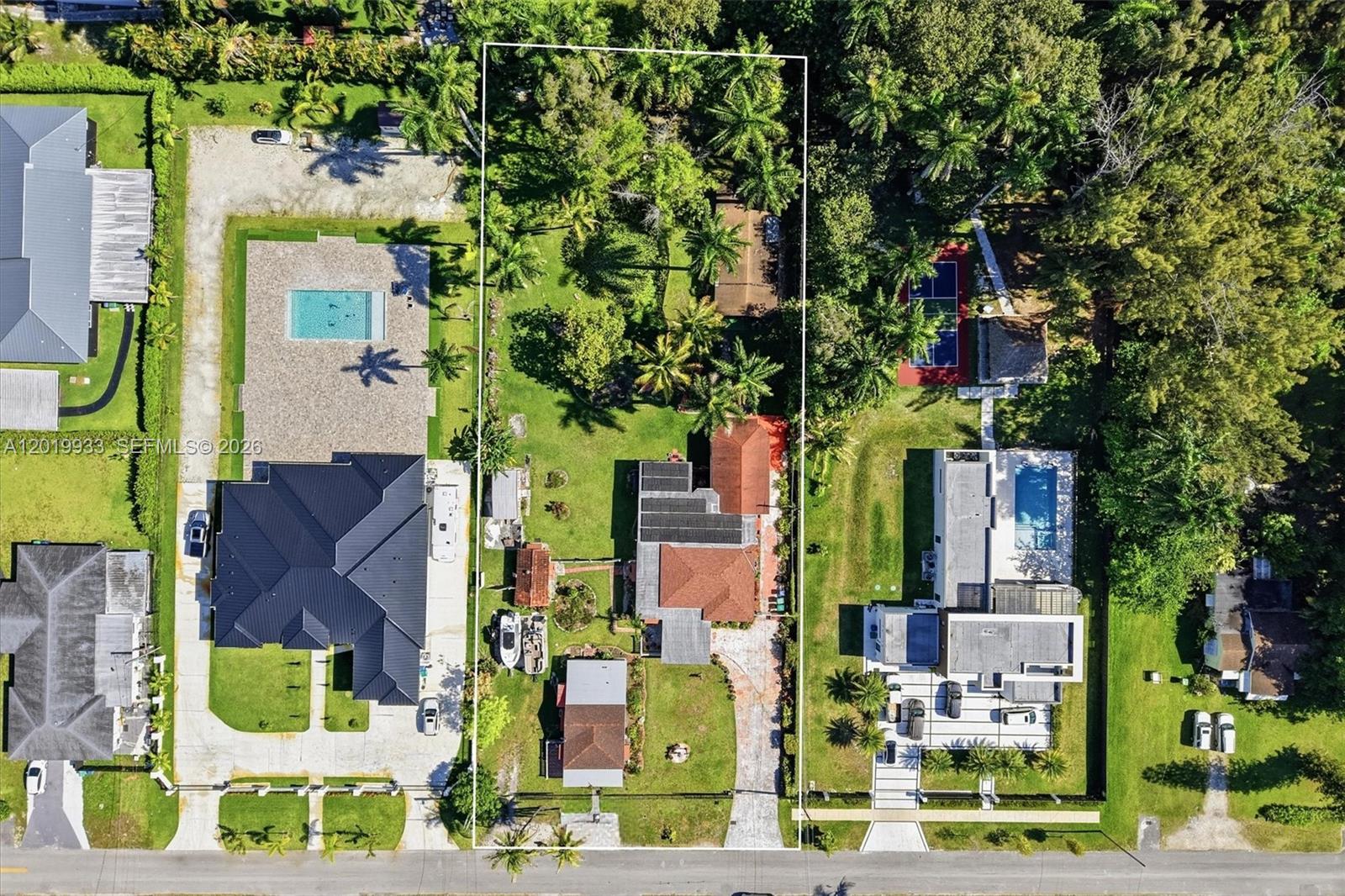 55-57 NE 156th St Miami, FL 33162