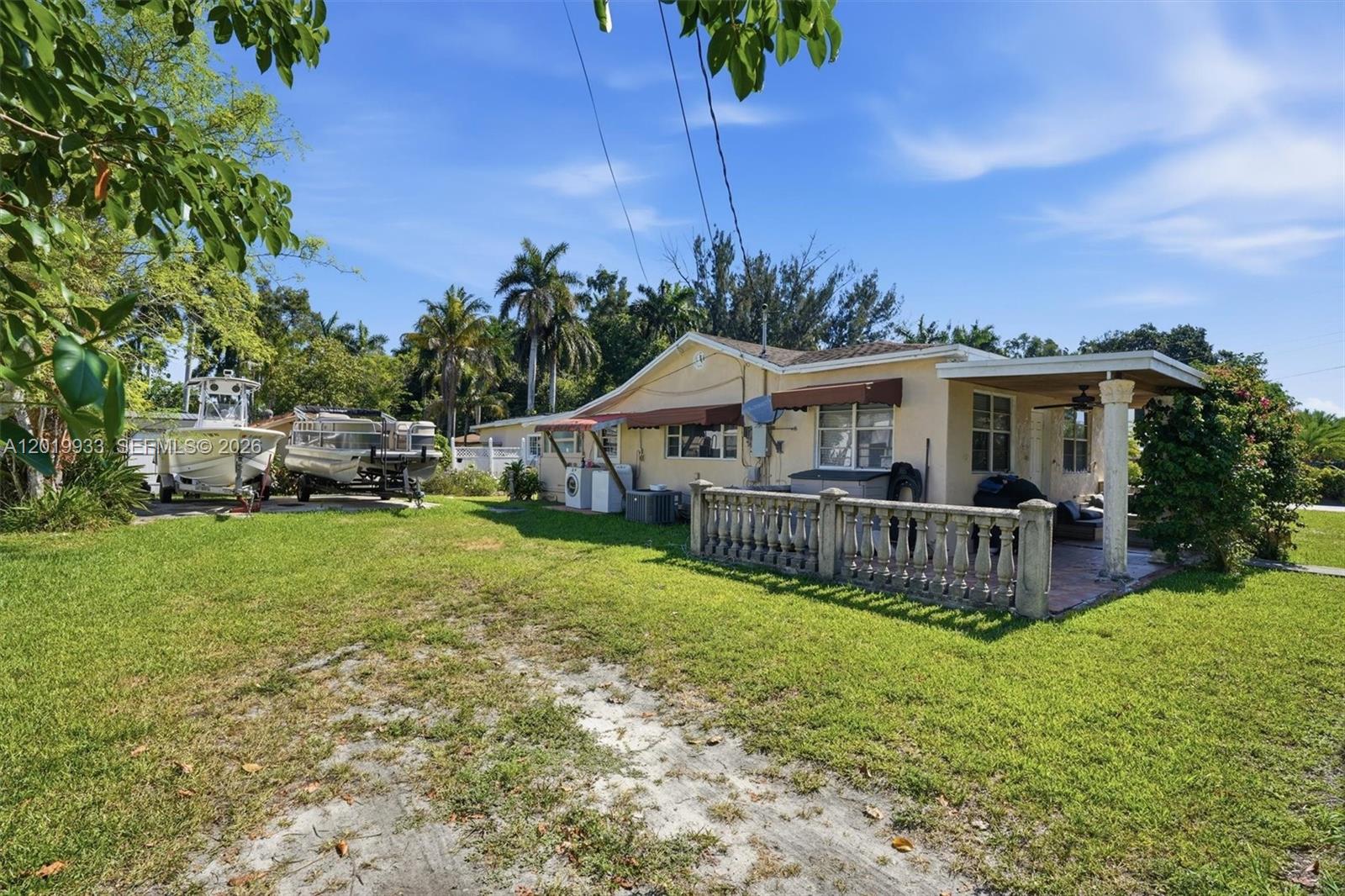 55-57 NE 156th St Miami, FL 33162