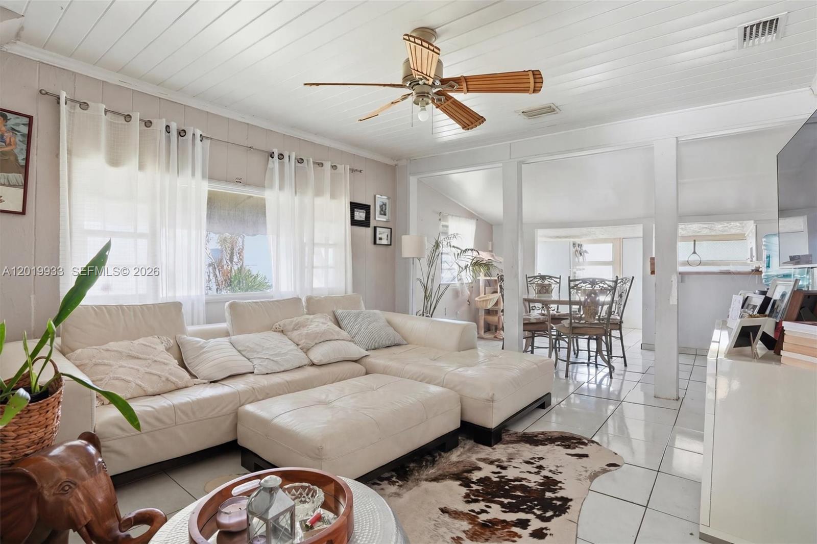 55-57 NE 156th St Miami, FL 33162