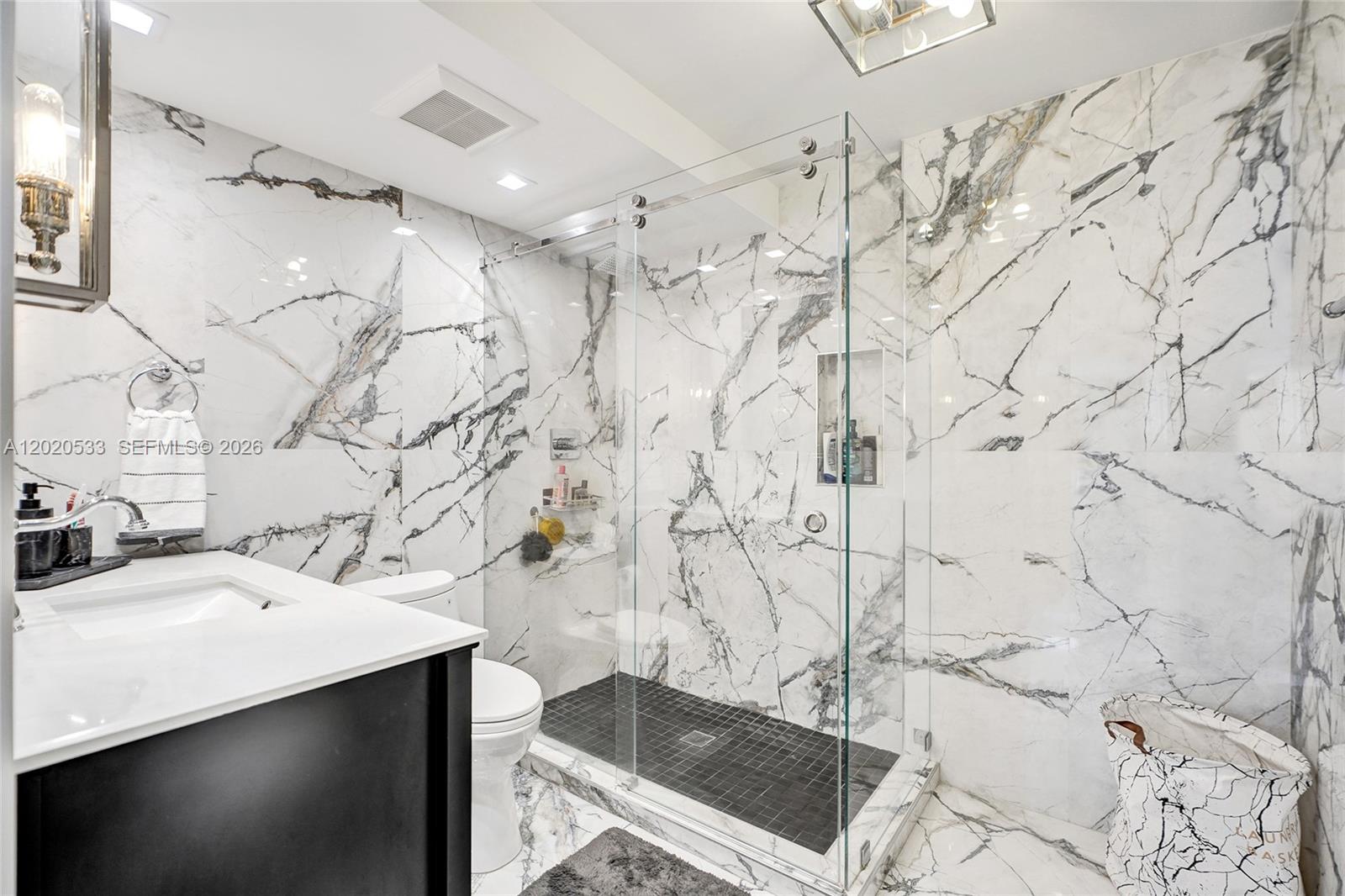 230 174th St #2112 Sunny Isles Beach, FL 33160