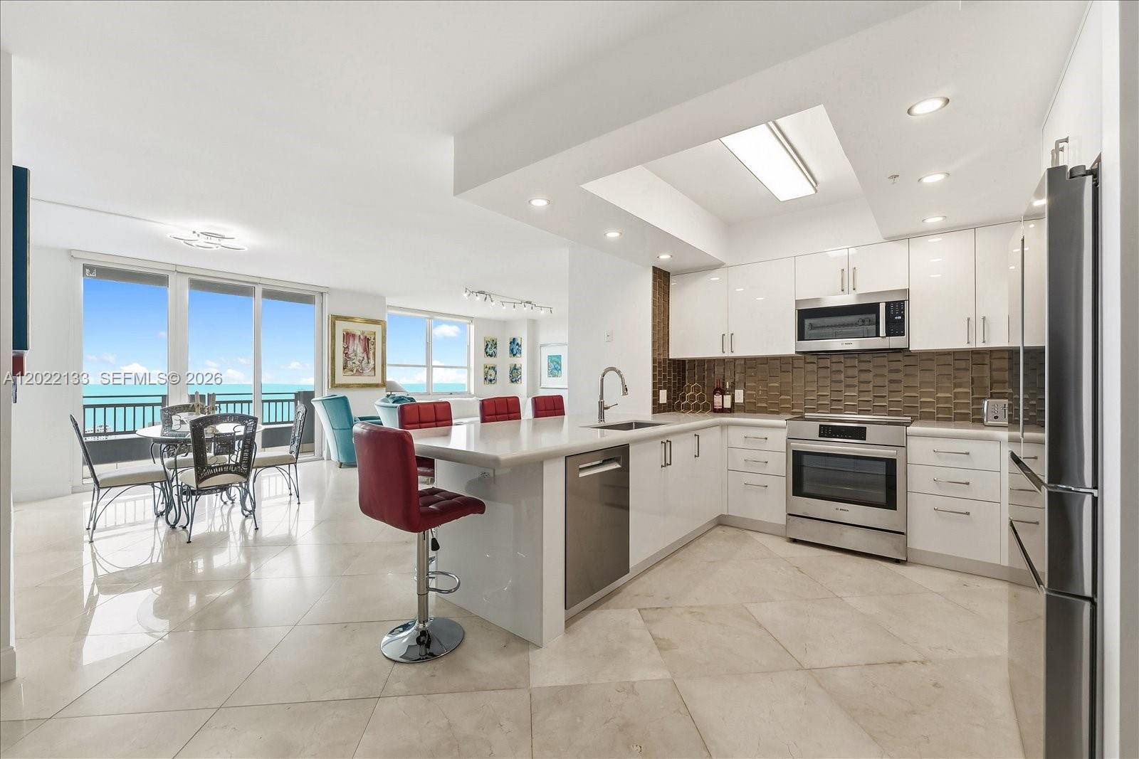 90 Alton Rd #PH3203 Miami Beach, FL 33139
