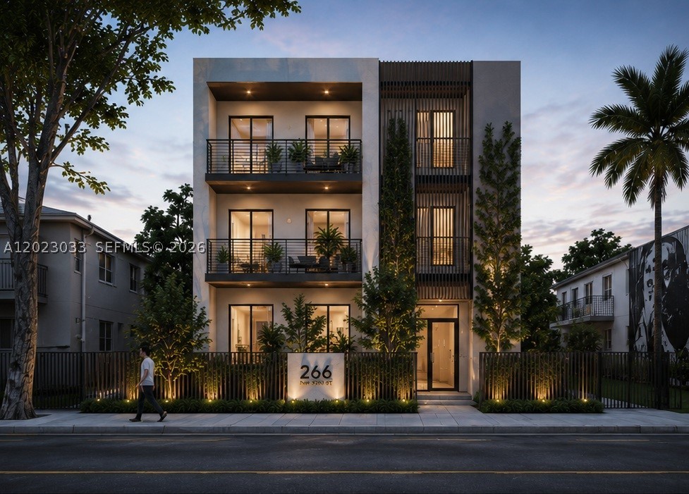 266 NW 32nd St