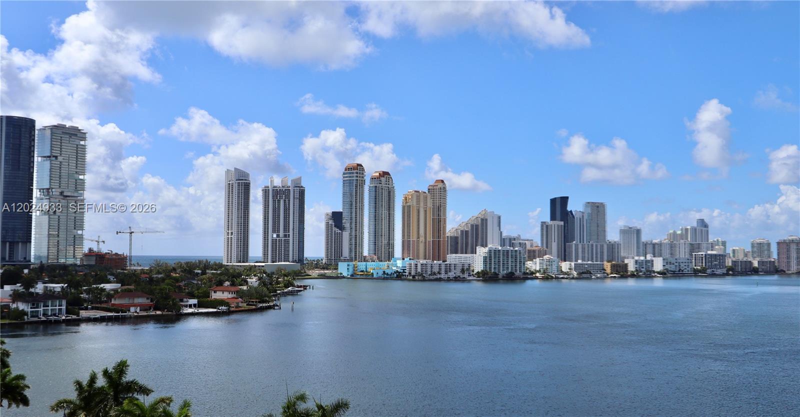 3600 Mystic Pointe Dr #1115 Aventura, FL 33180