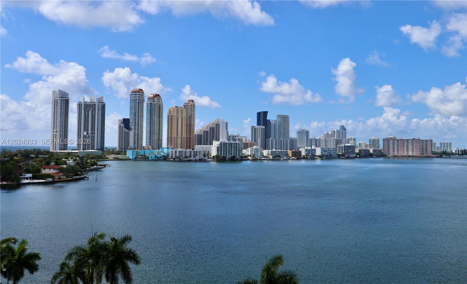 3600 Mystic Pointe Dr #1115 Aventura, FL 33180