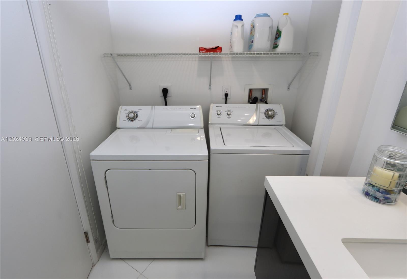 3600 Mystic Pointe Dr #1115 Aventura, FL 33180