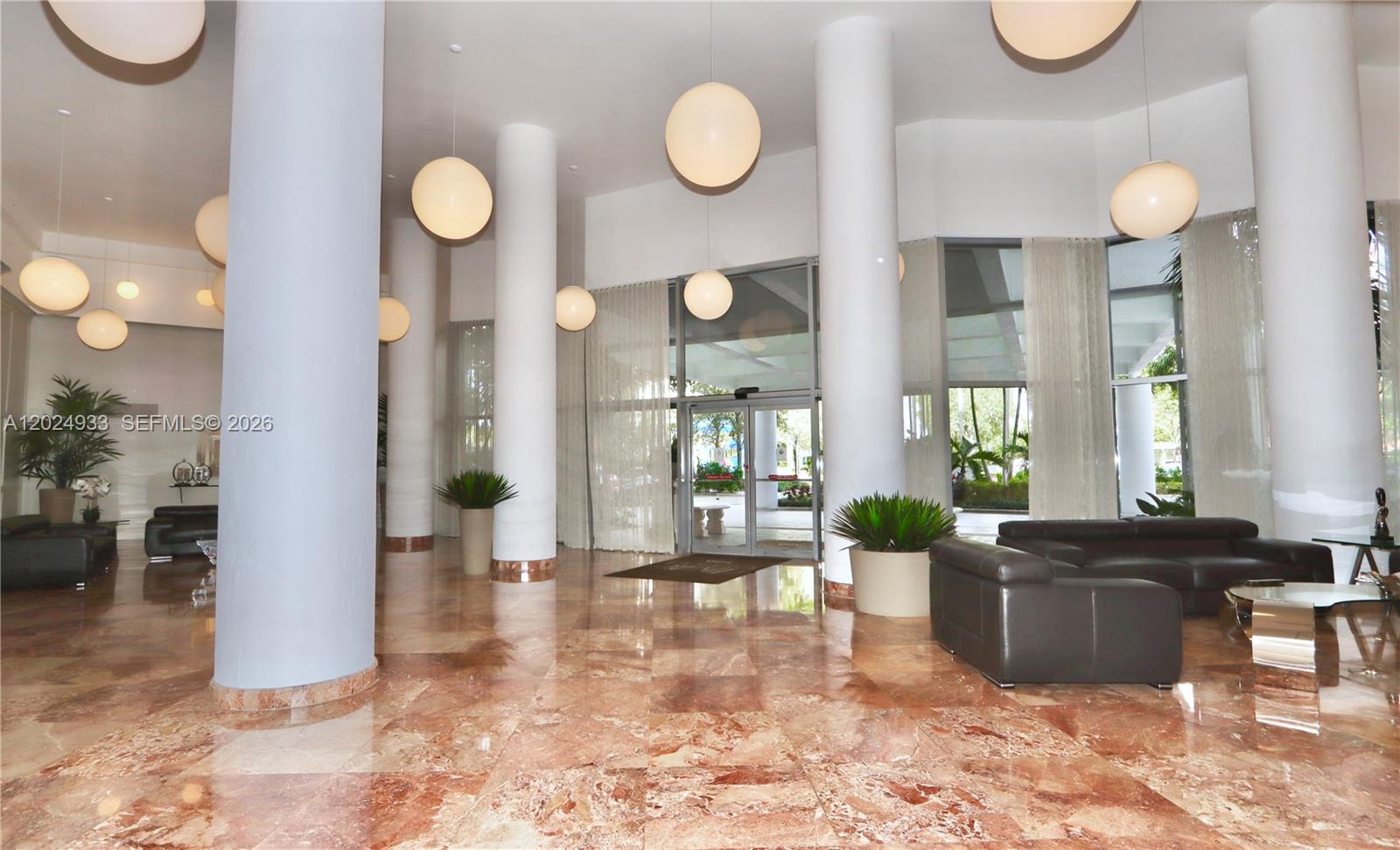 3600 Mystic Pointe Dr #1115 Aventura, FL 33180