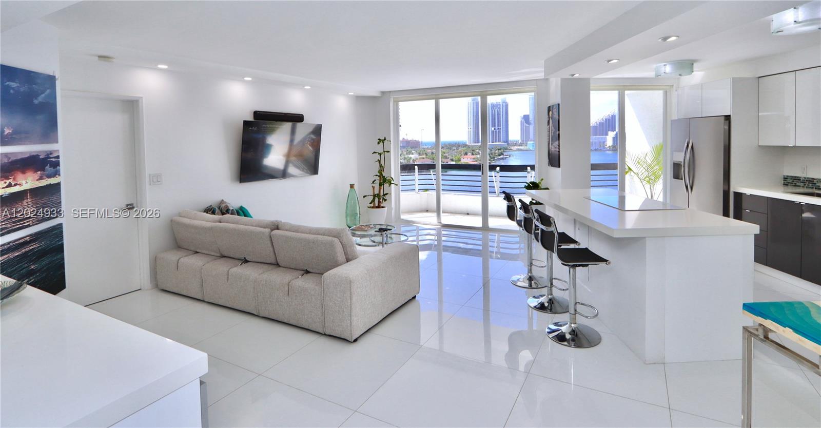 3600 Mystic Pointe Dr #1115 Aventura, FL 33180