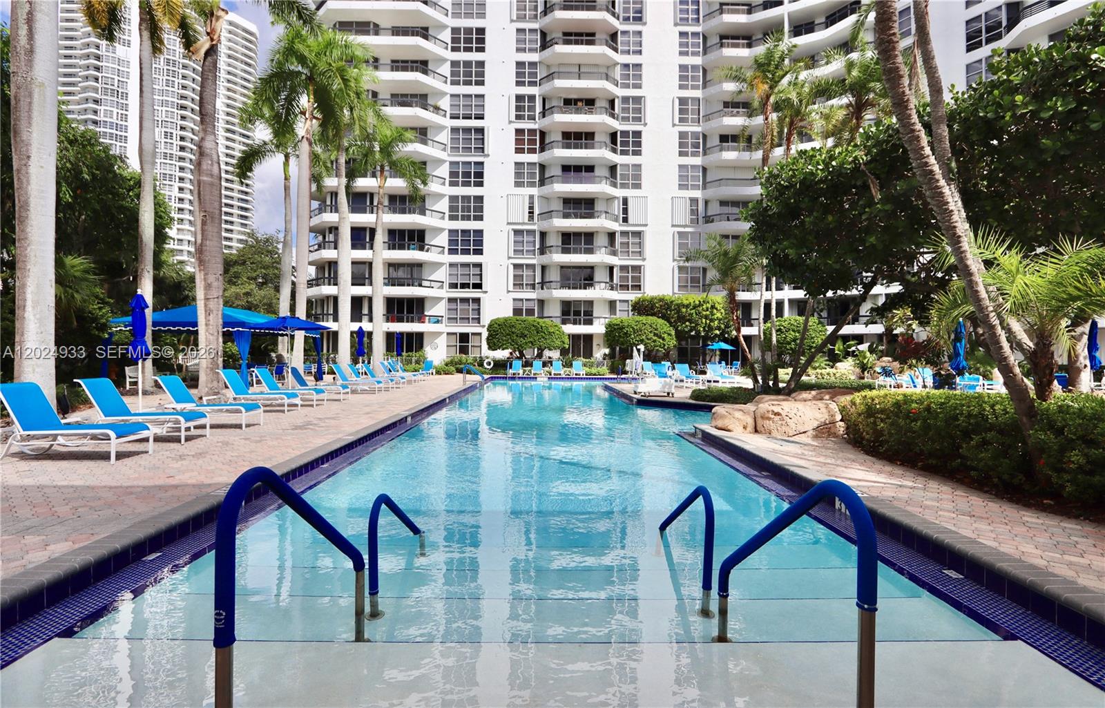 3600 Mystic Pointe Dr #1115 Aventura, FL 33180