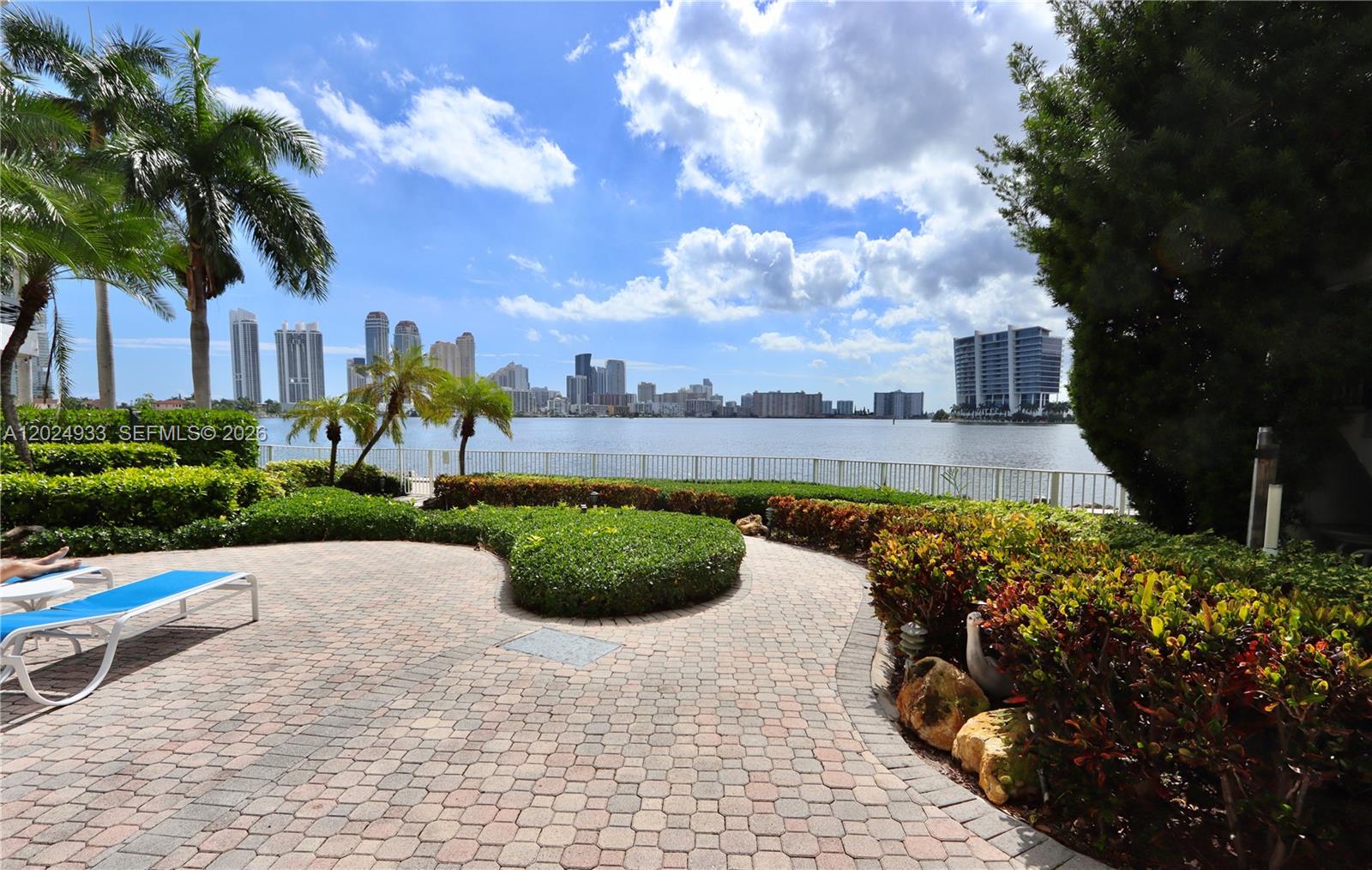 3600 Mystic Pointe Dr #1115 Aventura, FL 33180