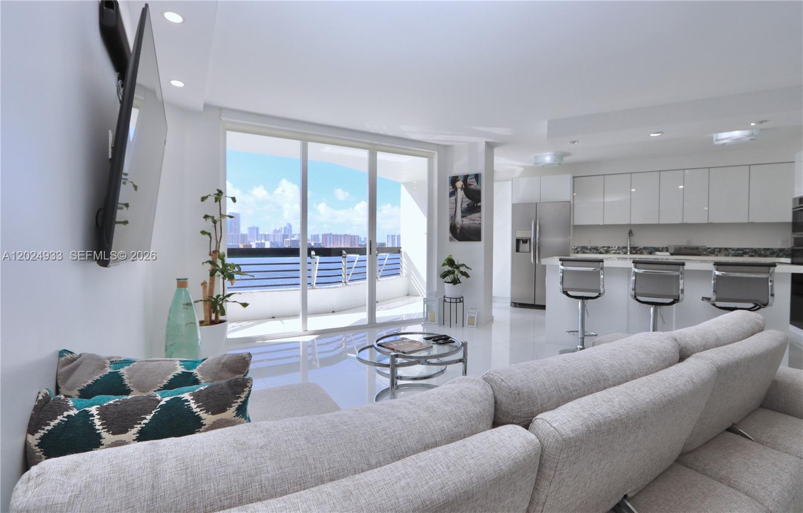 3600 Mystic Pointe Dr #1115 Aventura, FL 33180