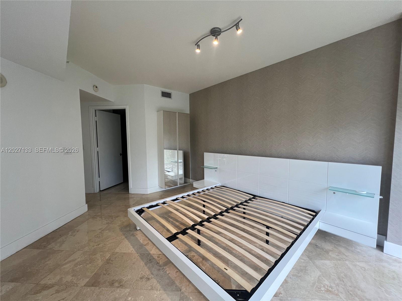 18201 Collins Ave #601A Sunny Isles Beach, FL 33160