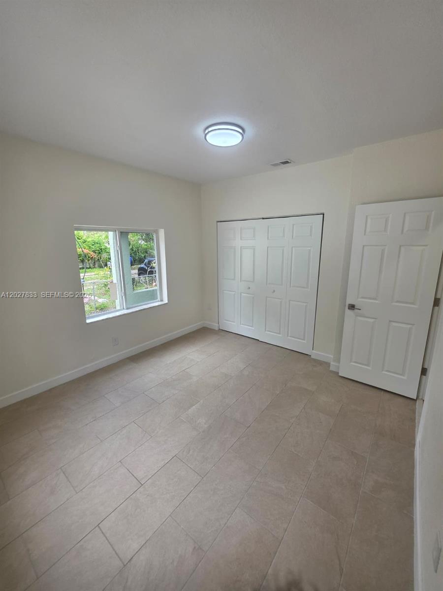 1139 NW 37th St Miami, FL 33127