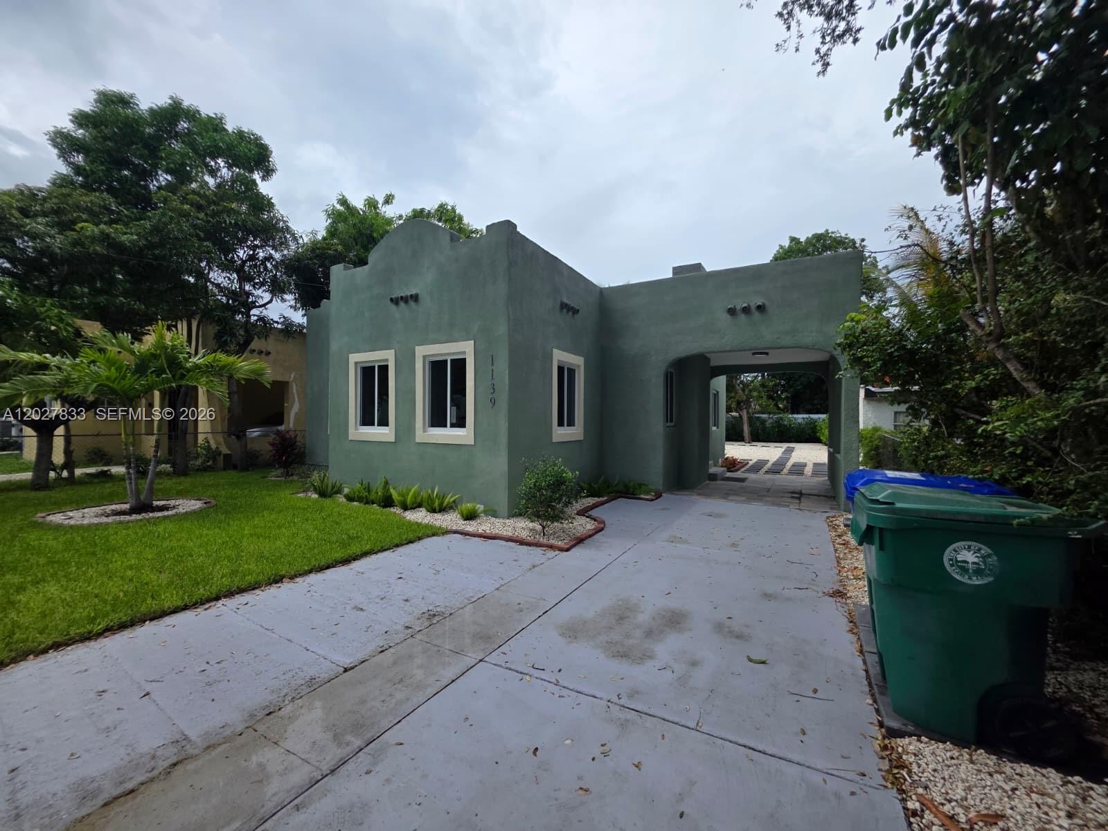 1139 NW 37th St Miami, FL 33127