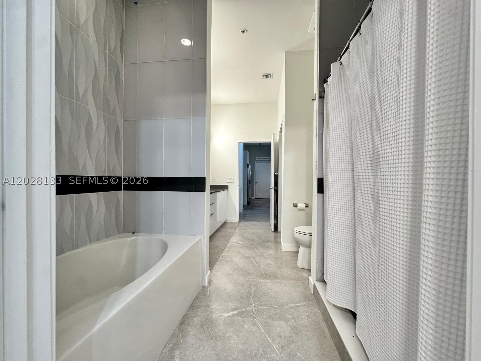 image Nine at Mary Brickell Village11