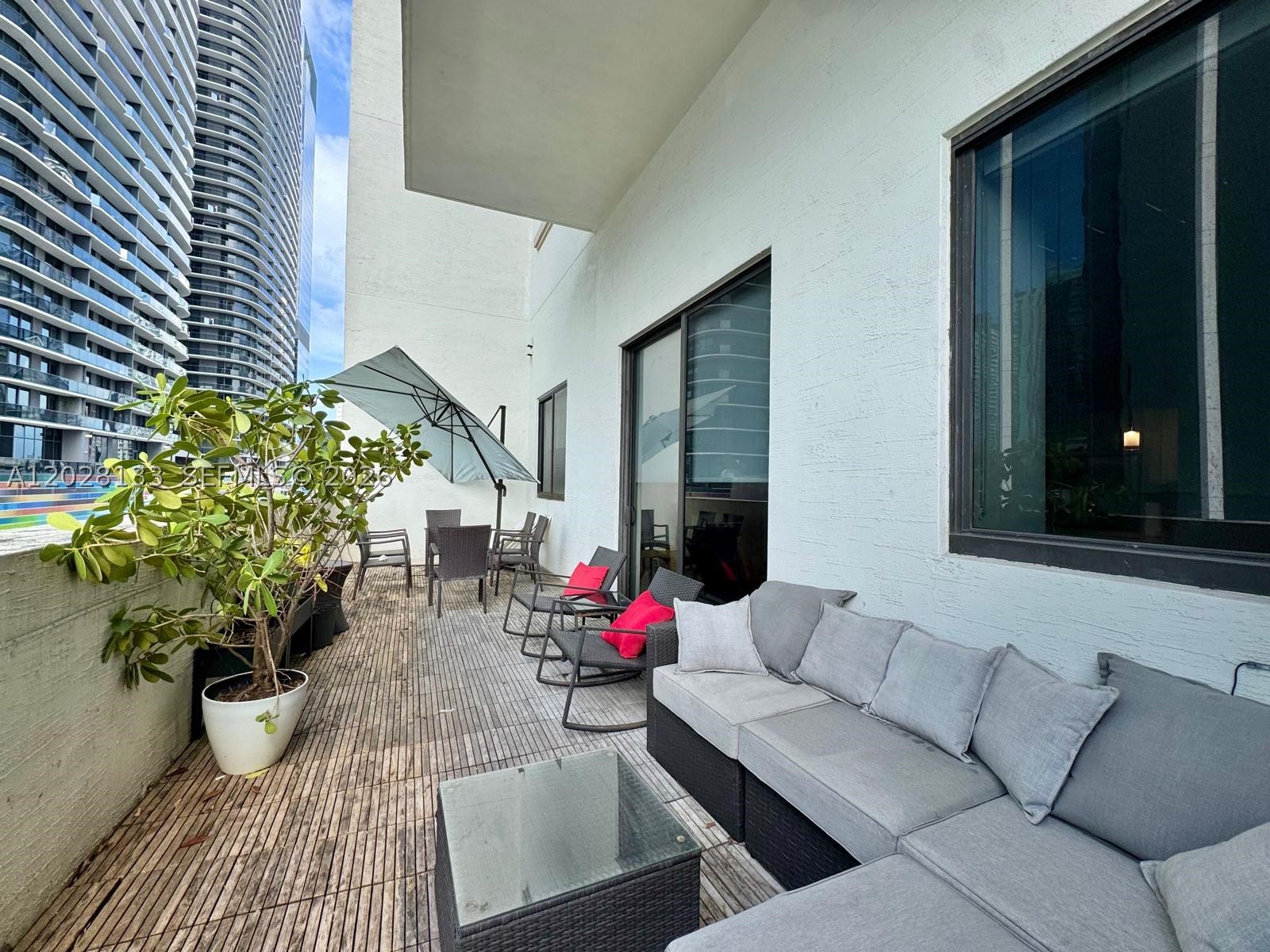 image Nine at Mary Brickell Village17