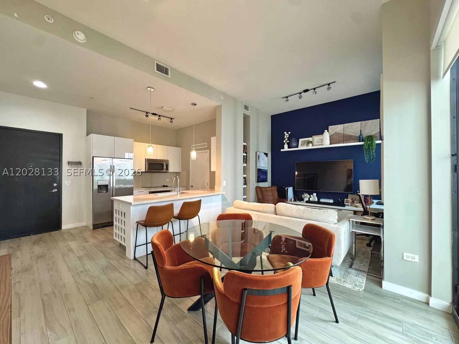 image Nine at Mary Brickell Village5