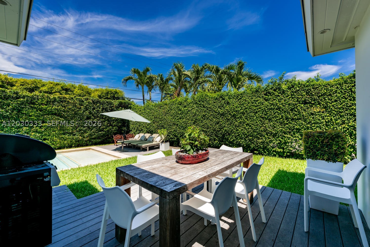 575 W 50th St Miami Beach, FL 33140