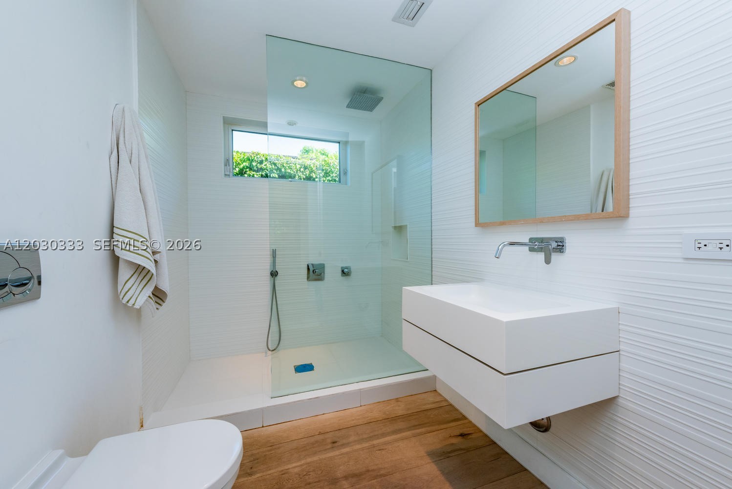 575 W 50th St Miami Beach, FL 33140
