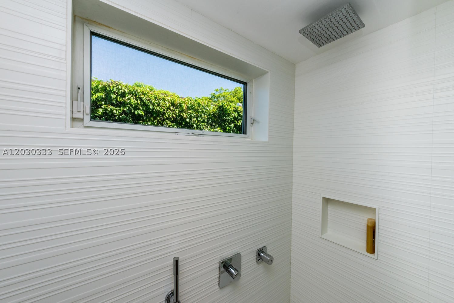 575 W 50th St Miami Beach, FL 33140