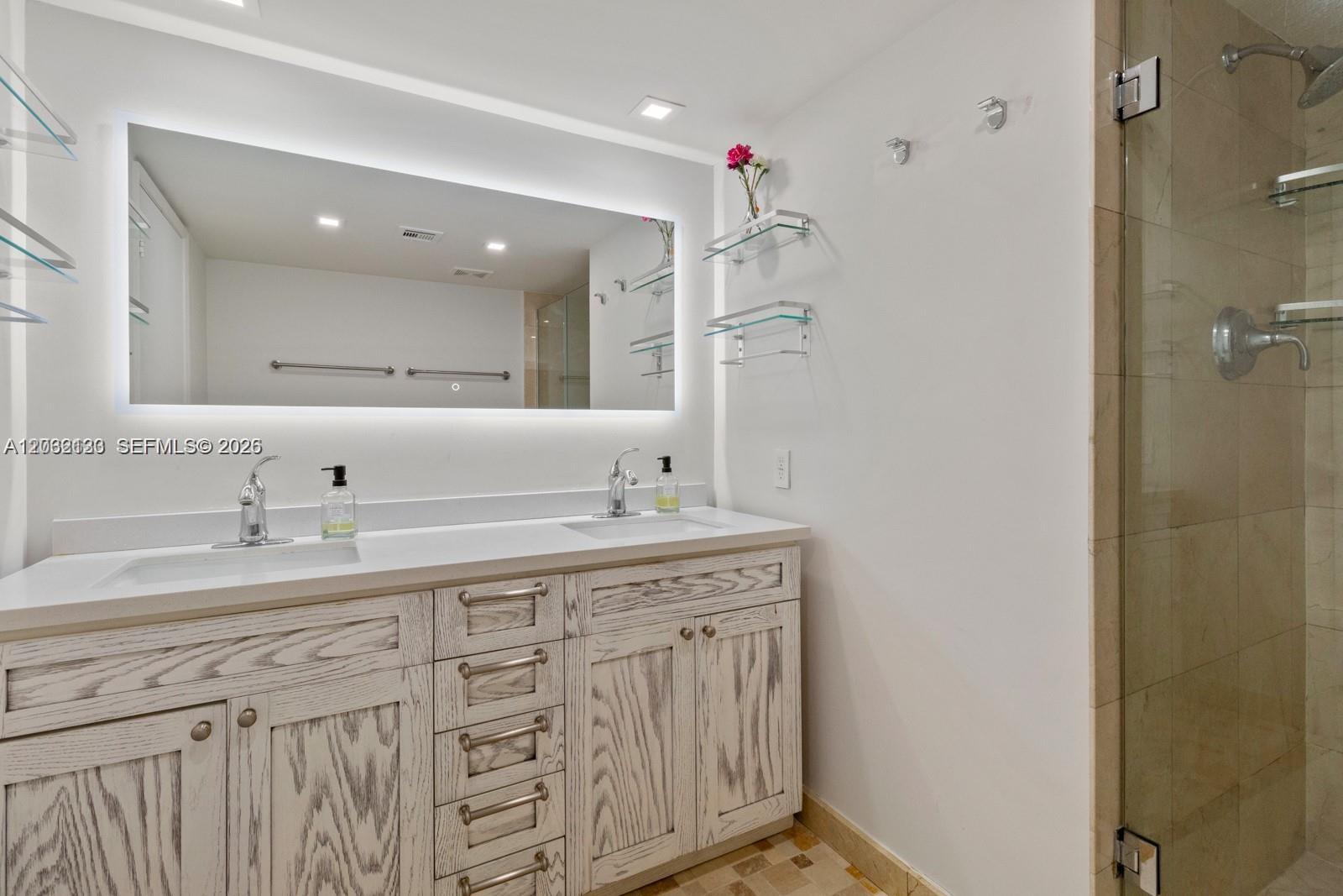 520 Brickell Key #A307 Miami, FL 33131