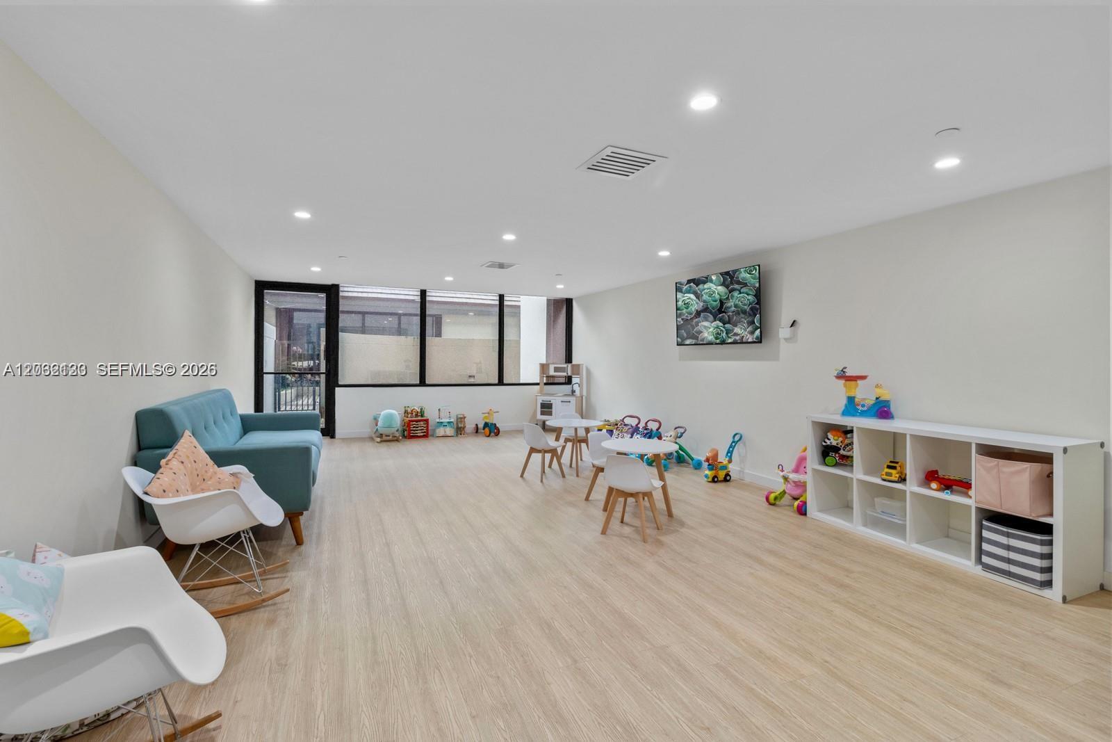 520 Brickell Key #A307 Miami, FL 33131