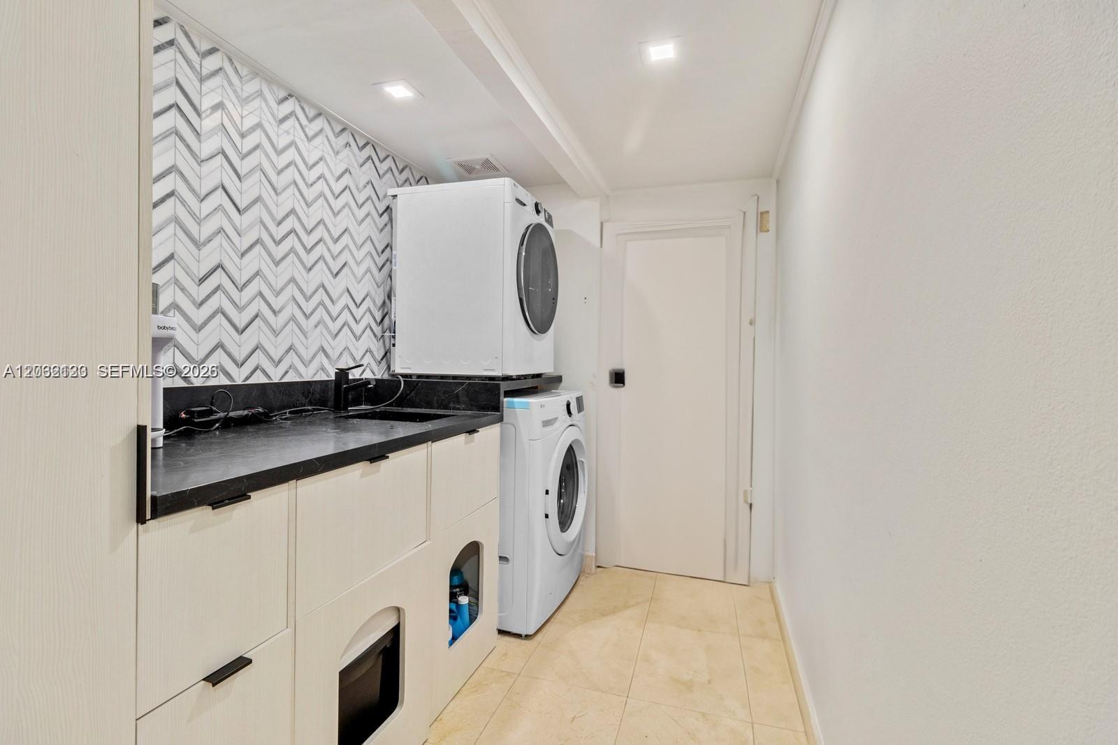520 Brickell Key #A307 Miami, FL 33131