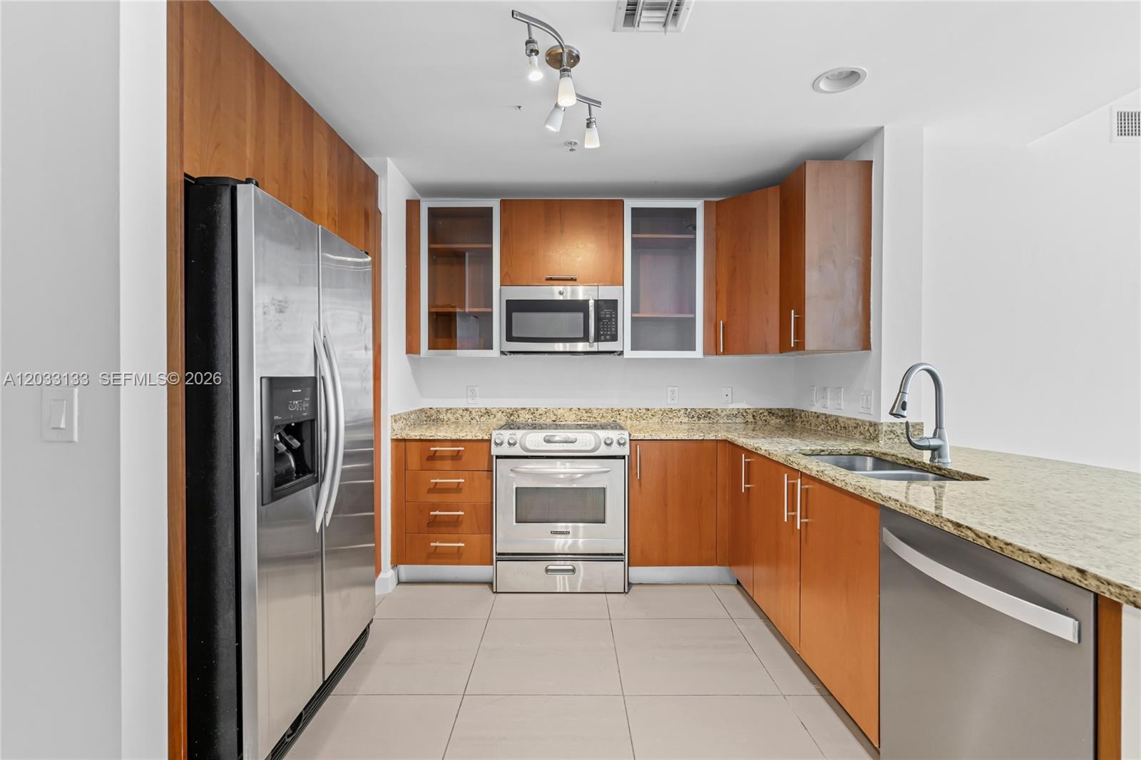 1945 S Ocean Dr #704 Hallandale Beach, FL 33009