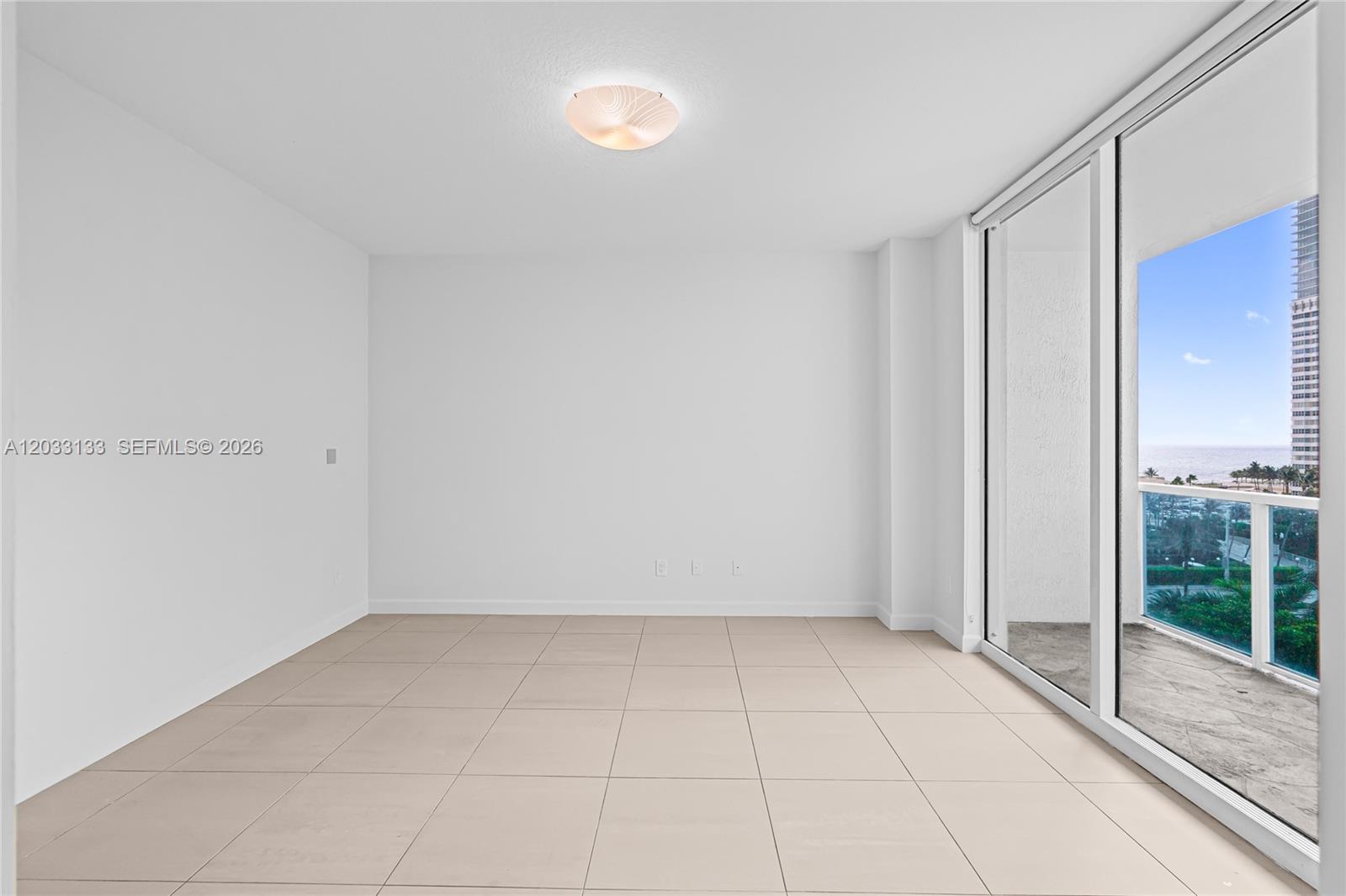 1945 S Ocean Dr #704 Hallandale Beach, FL 33009