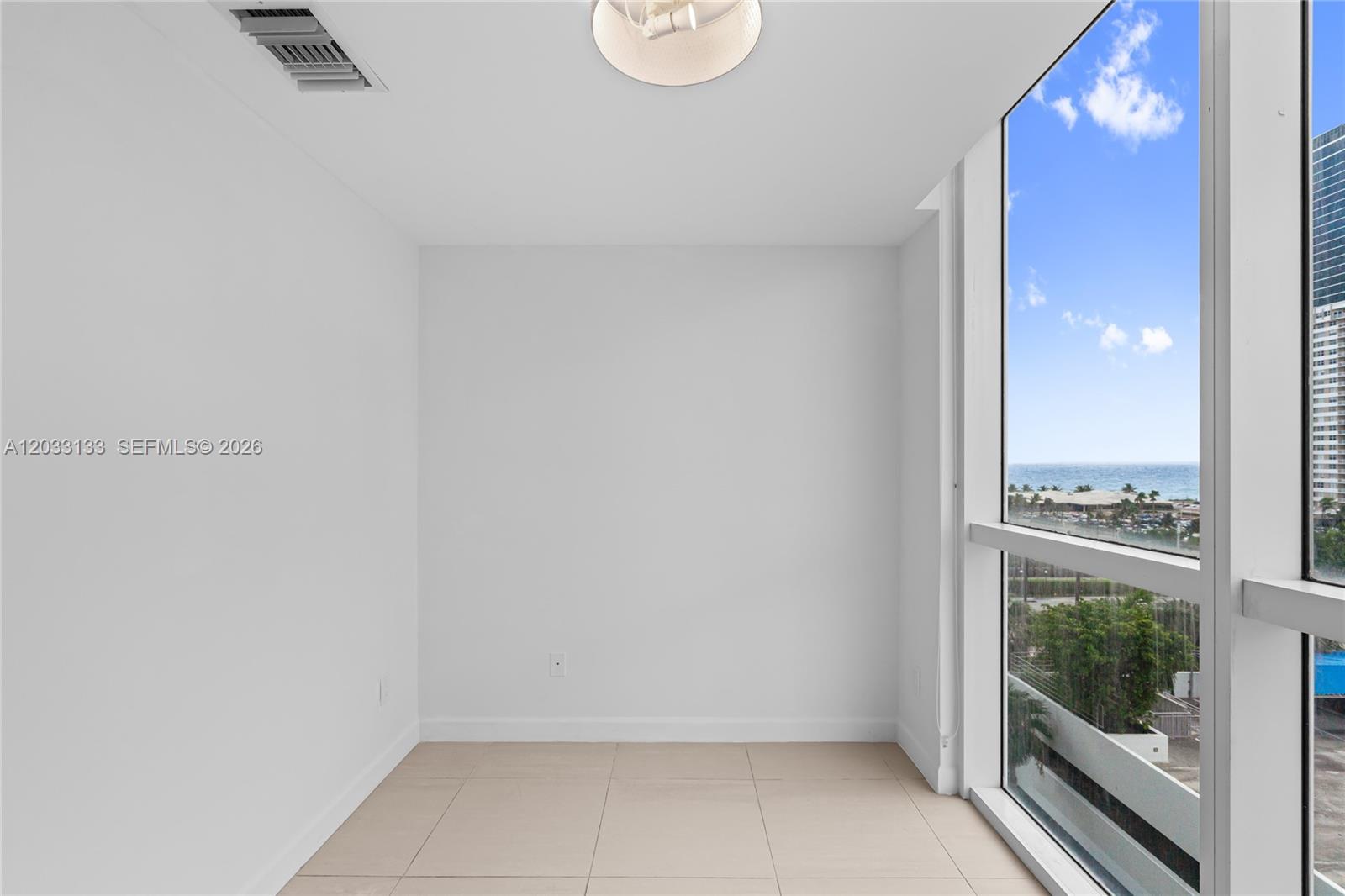 1945 S Ocean Dr #704 Hallandale Beach, FL 33009