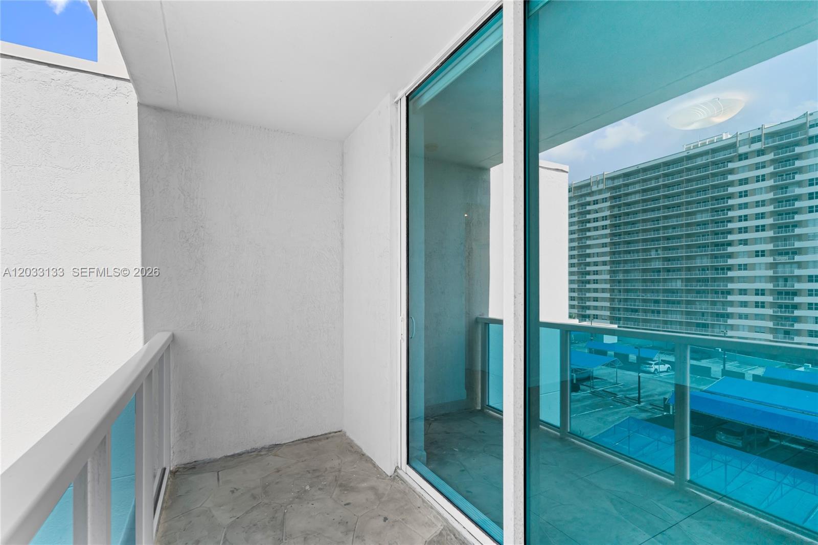 1945 S Ocean Dr #704 Hallandale Beach, FL 33009