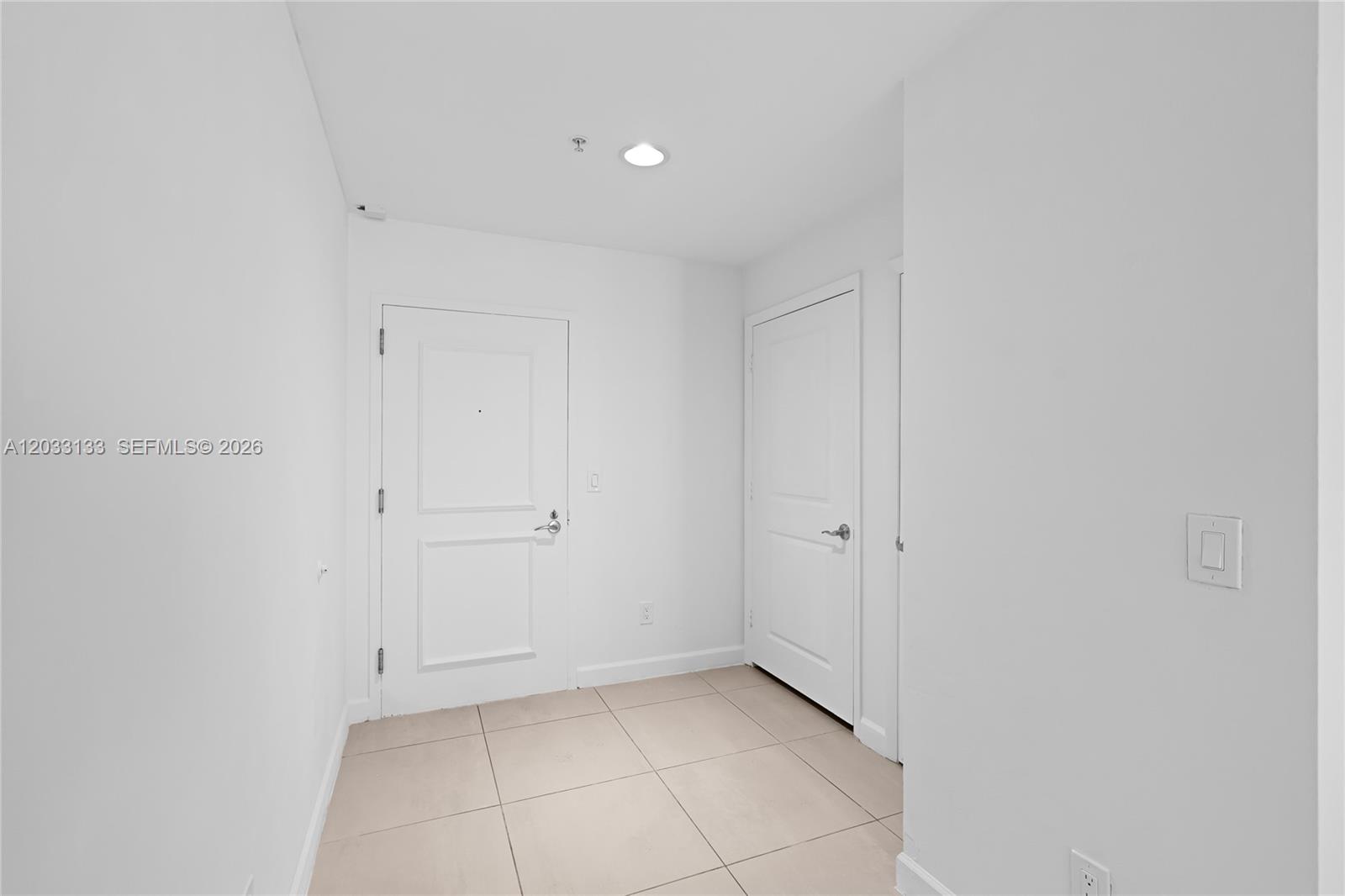 1945 S Ocean Dr #704 Hallandale Beach, FL 33009