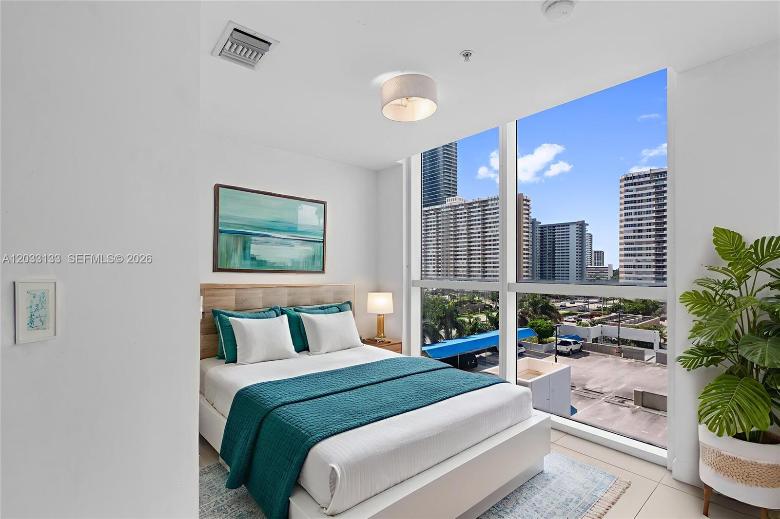 1945 S Ocean Dr #704 Hallandale Beach, FL 33009