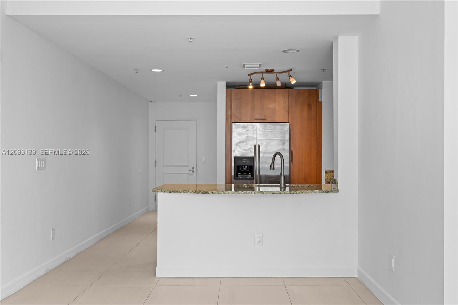 1945 S Ocean Dr #704 Hallandale Beach, FL 33009